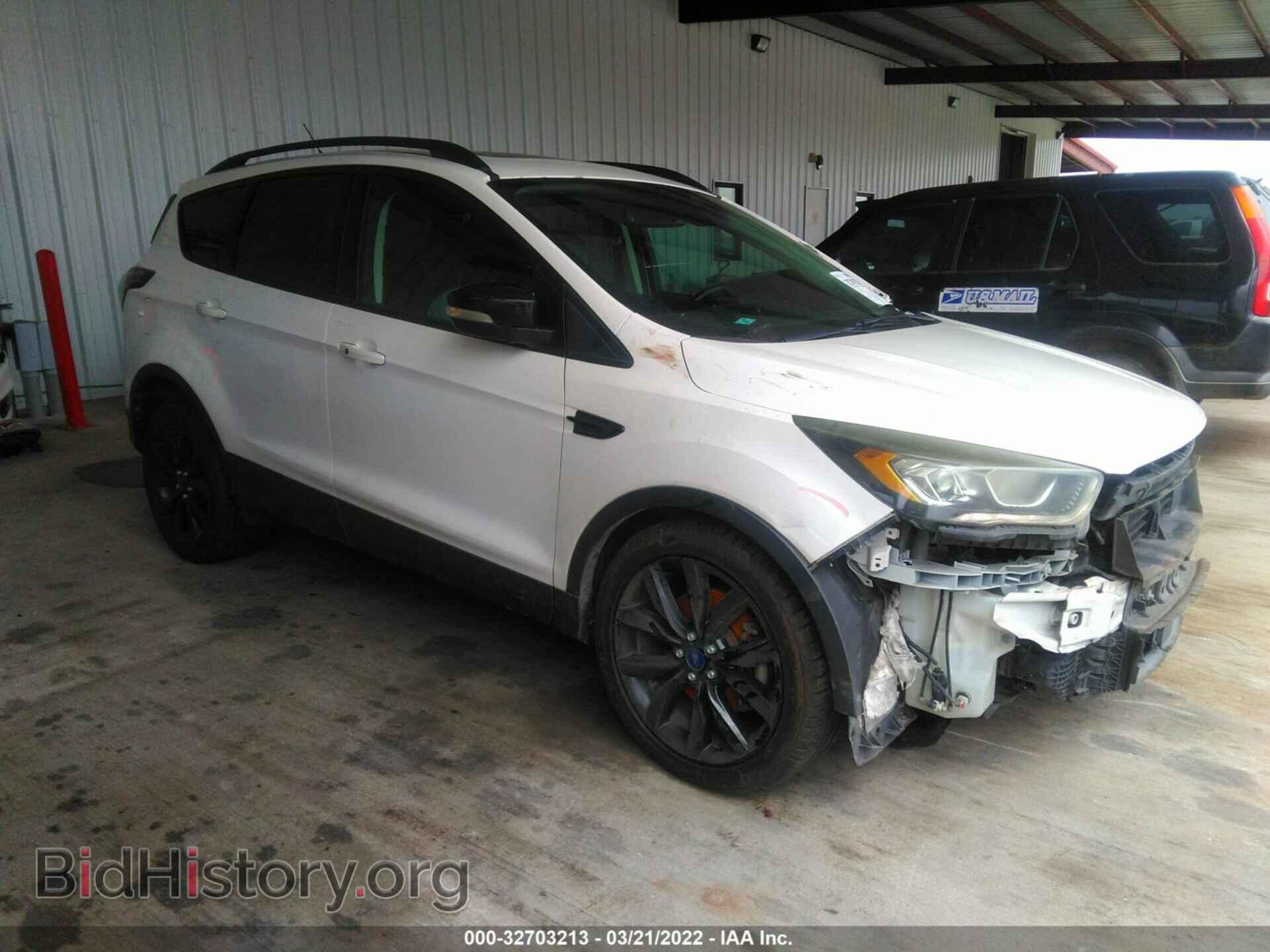 Фотография 1FMCU0J9XHUB42497 - FORD ESCAPE 2017