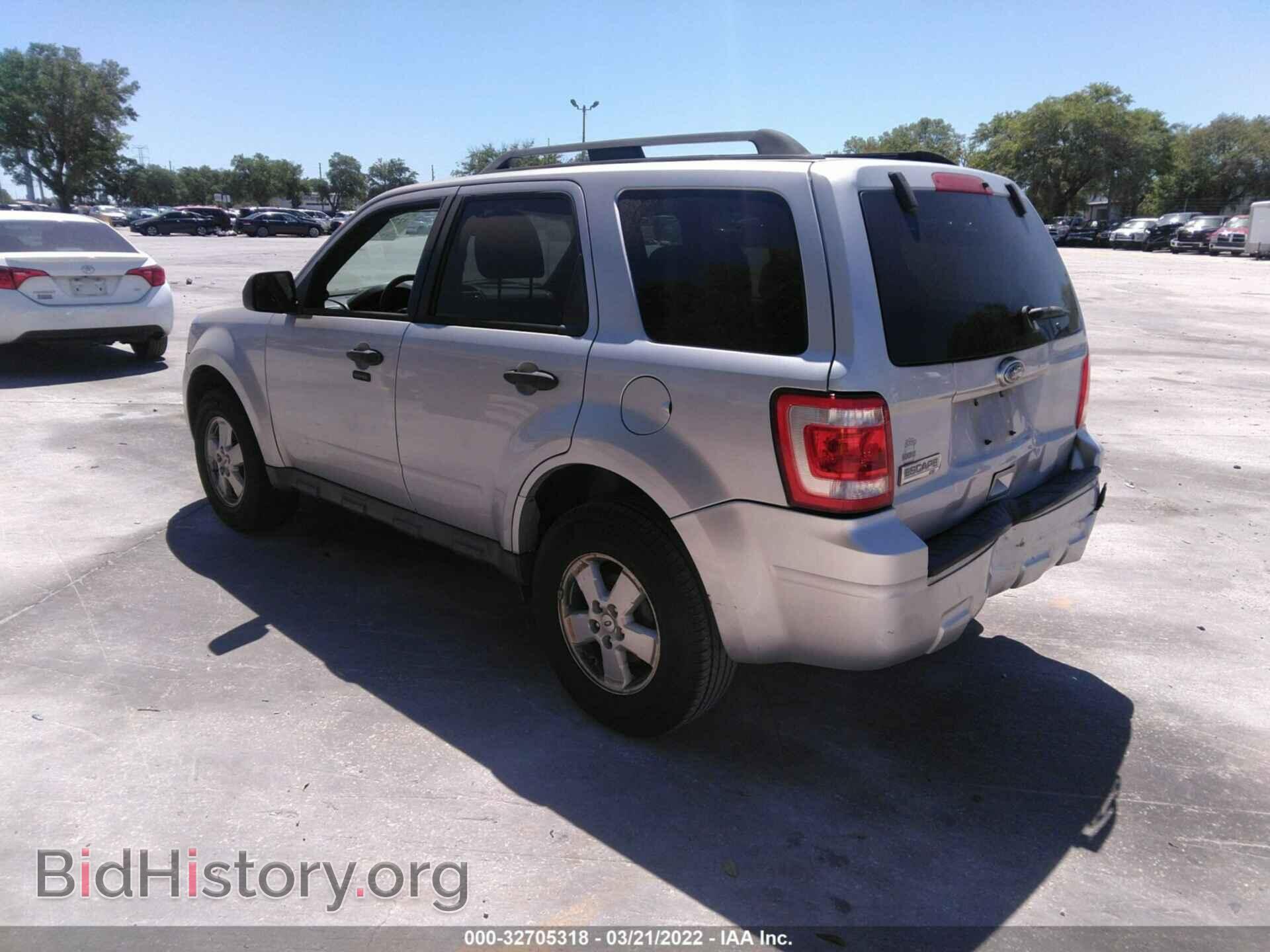 2010 FORD ESCAPE - VIN: 1FMCU0D71AKD31096 - Фото 3