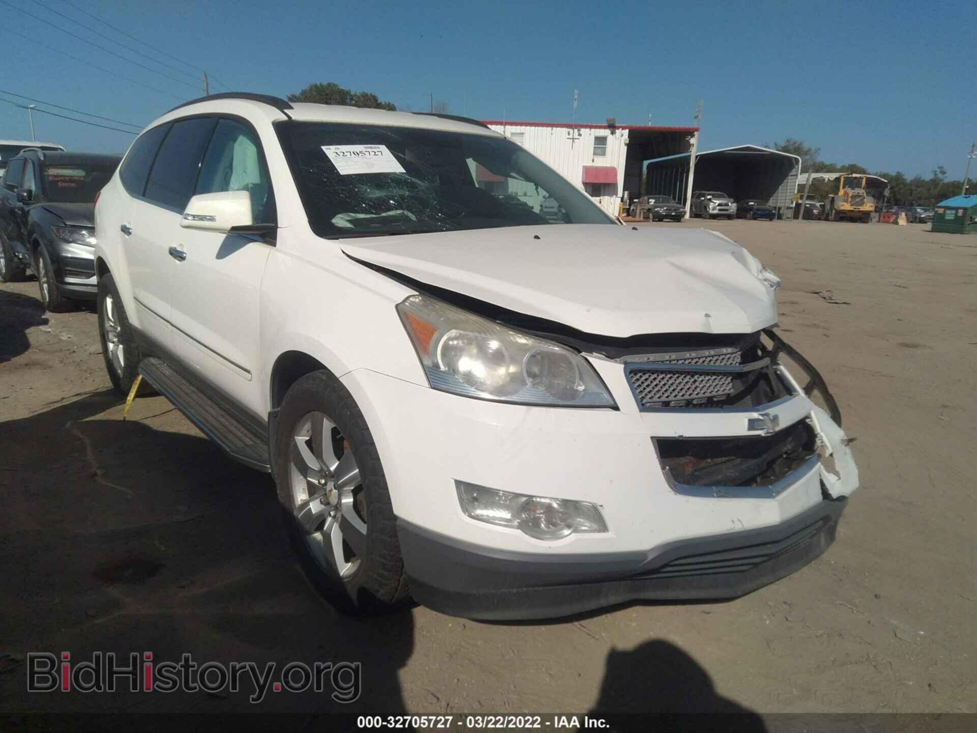 Photo 1GNKVLED7CJ277533 - CHEVROLET TRAVERSE 2012