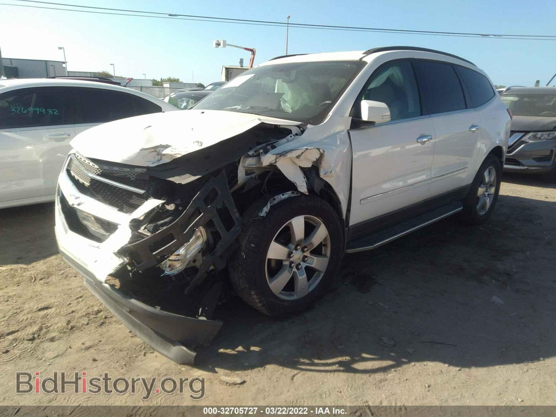 2012 CHEVROLET TRAVERSE - VIN: 1GNKVLED7CJ277533 - Фото 2