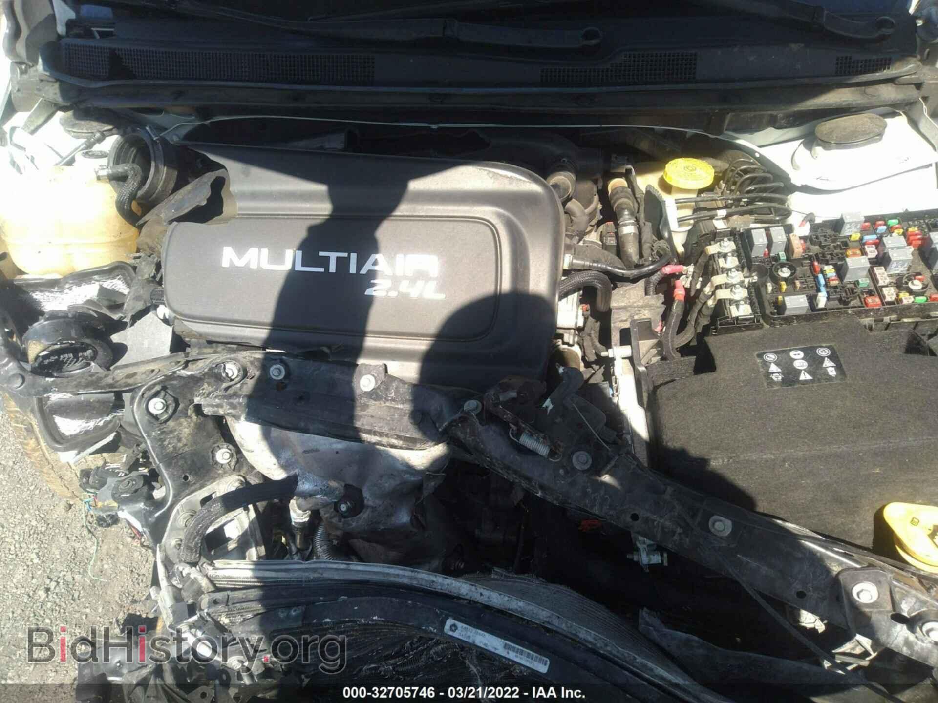 2016 CHRYSLER 200 - VIN: 1C3CCCAB7GN184442 - Фото 10