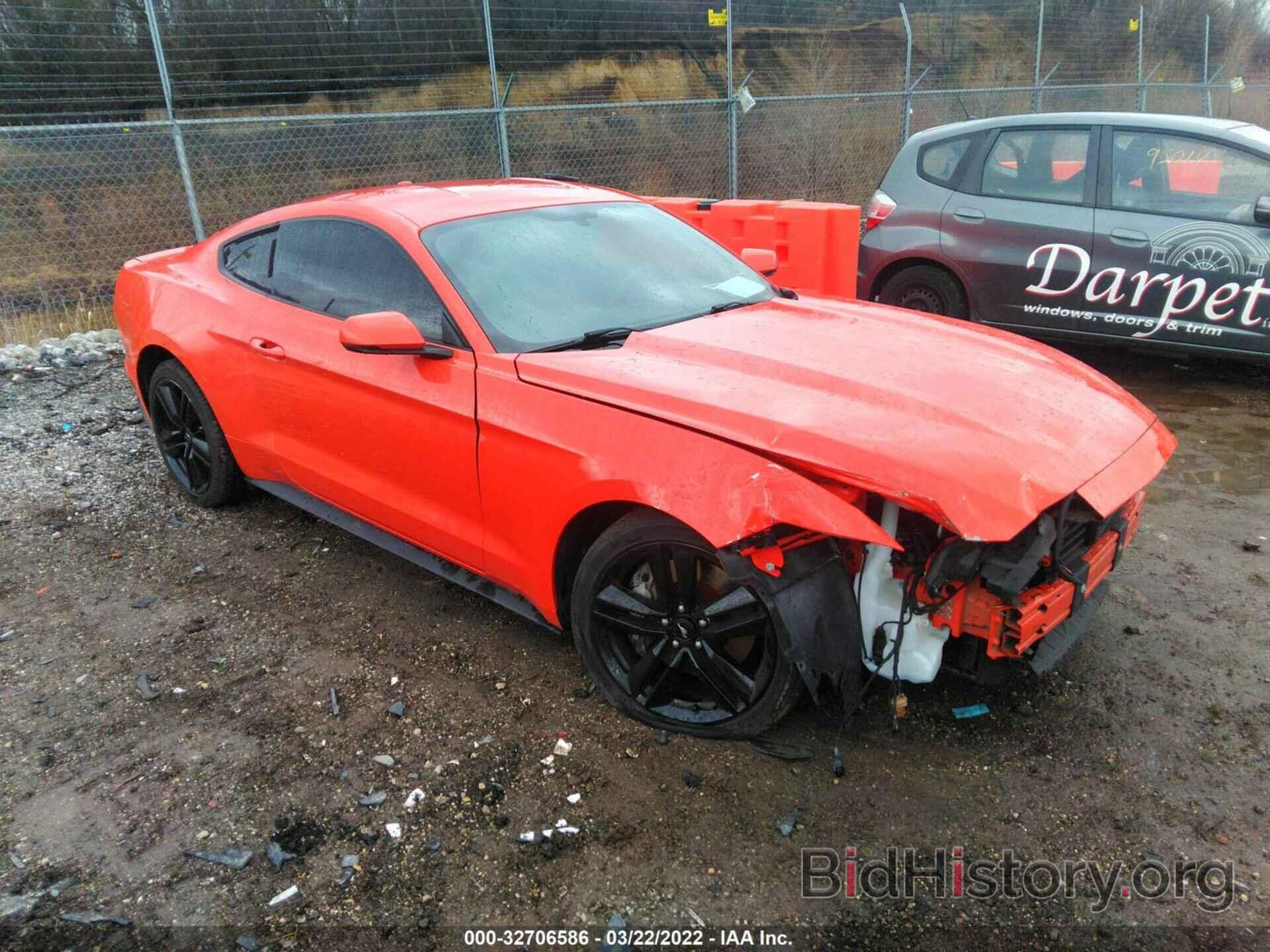 Photo 1FA6P8TH7F5308144 - FORD MUSTANG 2015