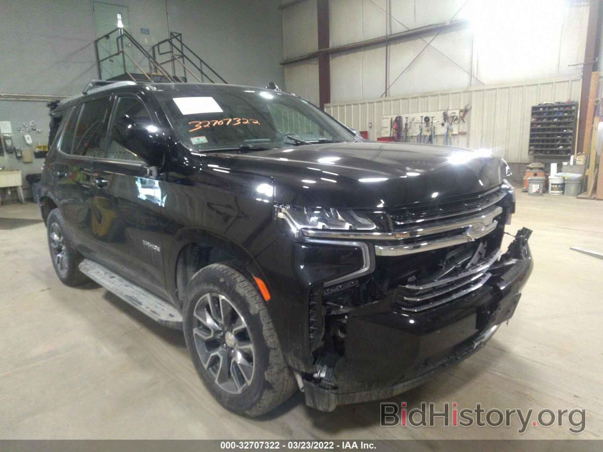 Photo 1GNSKNKD8MR449001 - CHEVROLET TAHOE 2021