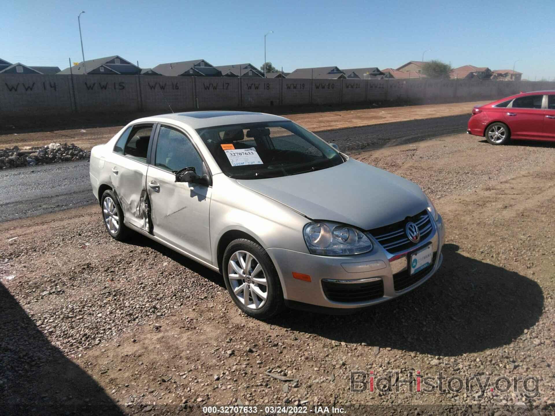 Photo 3VWRZ7AJ9AM114796 - VOLKSWAGEN JETTA SEDAN 2010