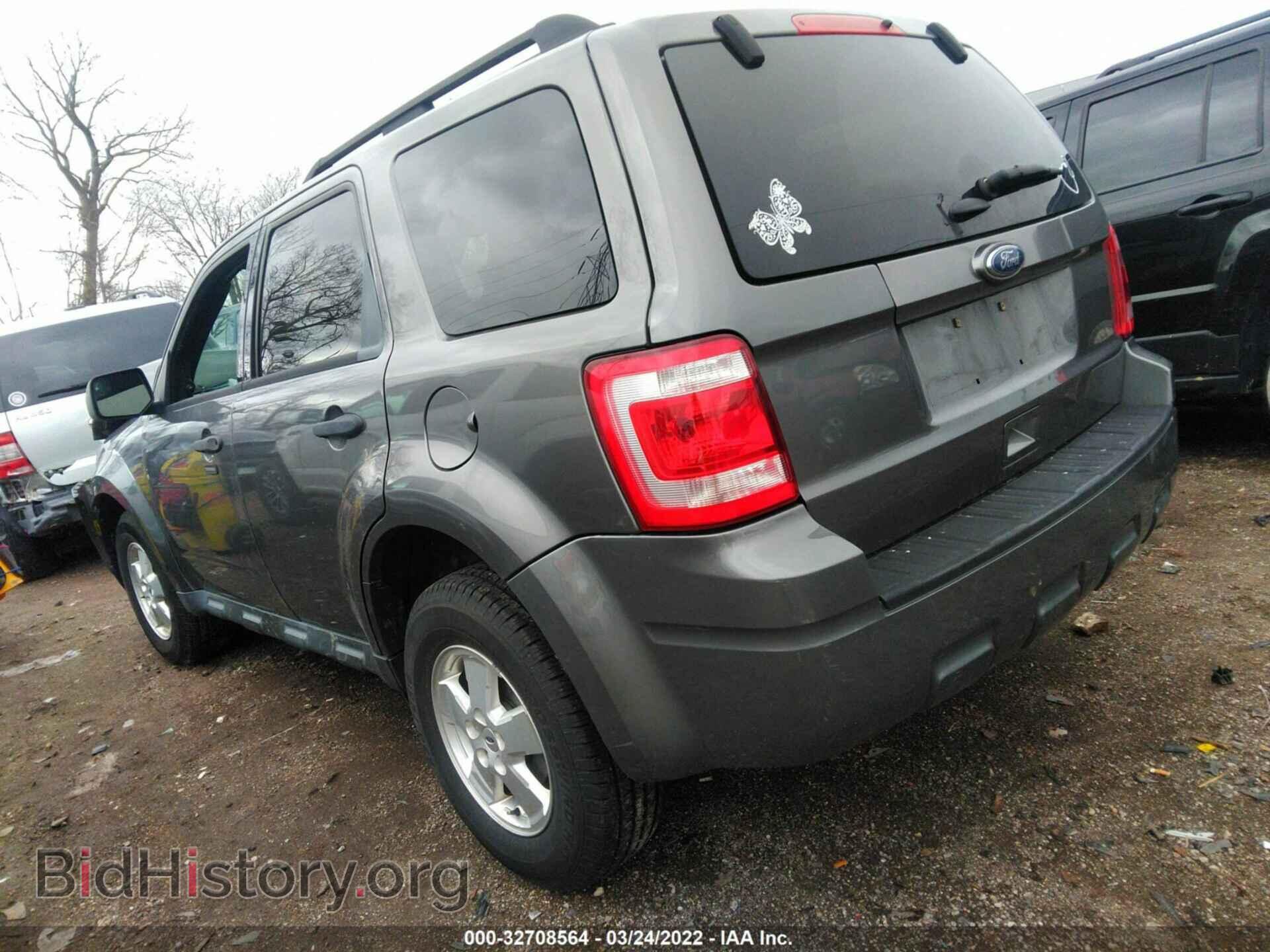 2011 FORD ESCAPE - VIN: 1FMCU0D73BKB74205 - Фото 3