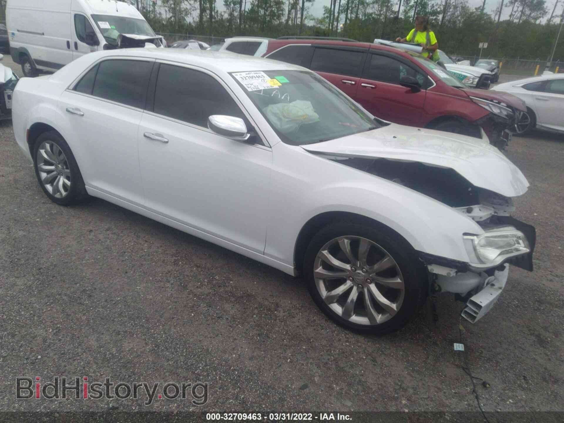 Фотография 2C3CCAEG6KH528158 - CHRYSLER 300 2019