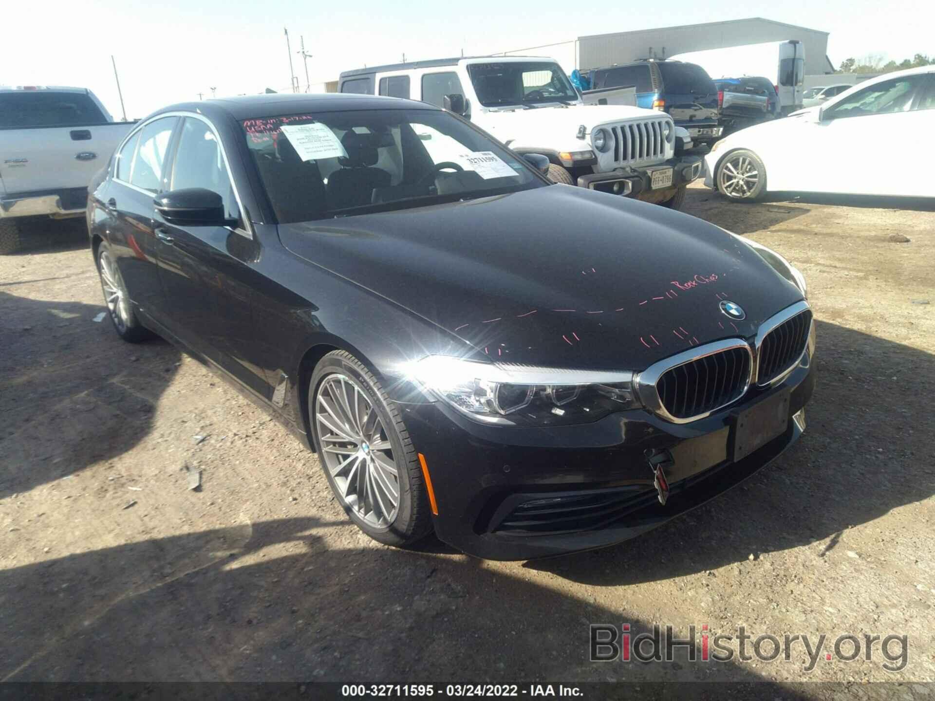 Photo WBAJA5C52JWA38866 - BMW 5 SERIES 2018