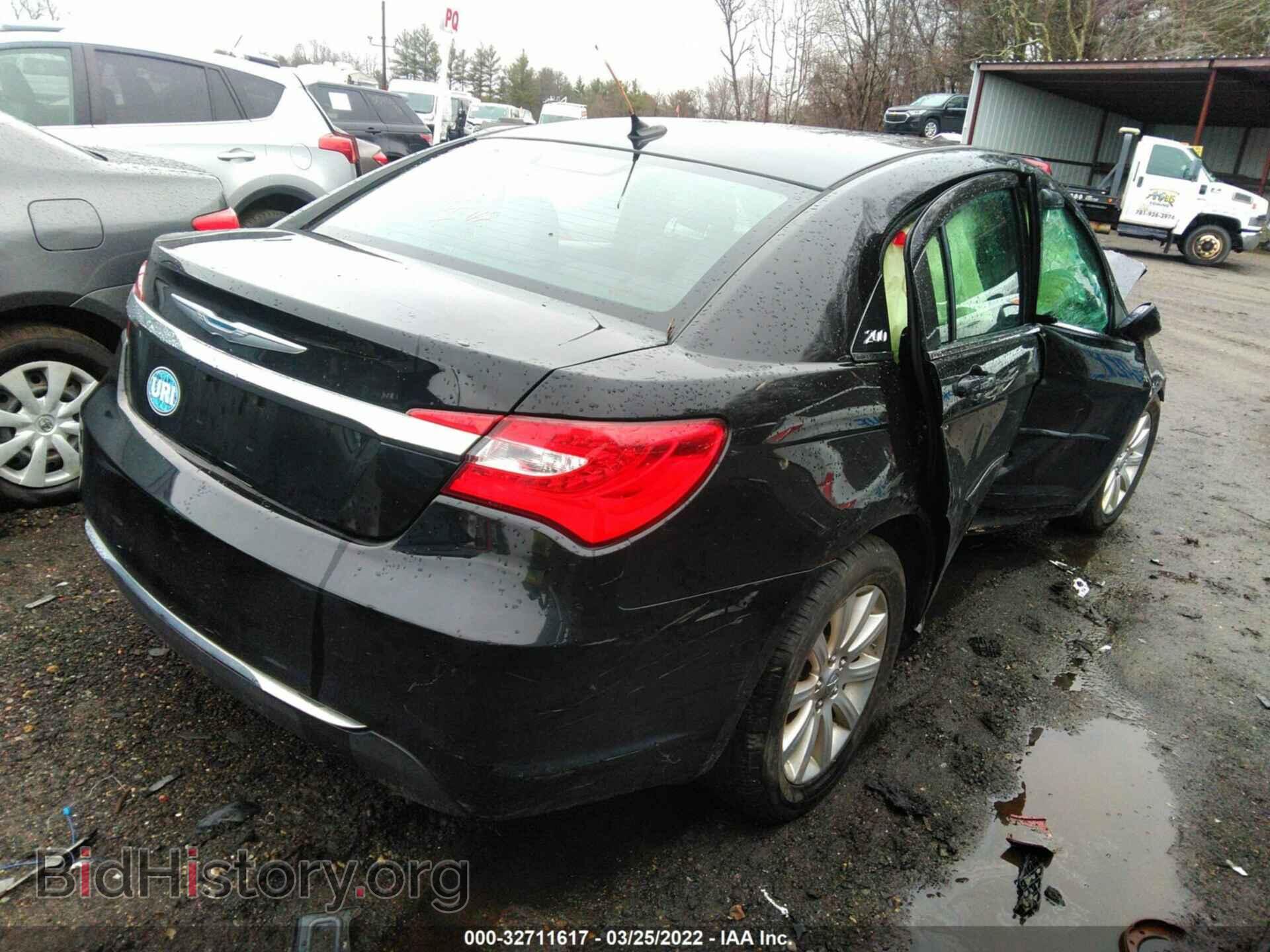 2013 CHRYSLER 200 - VIN: 1C3CCBBB3DN732702 - Photo 4
