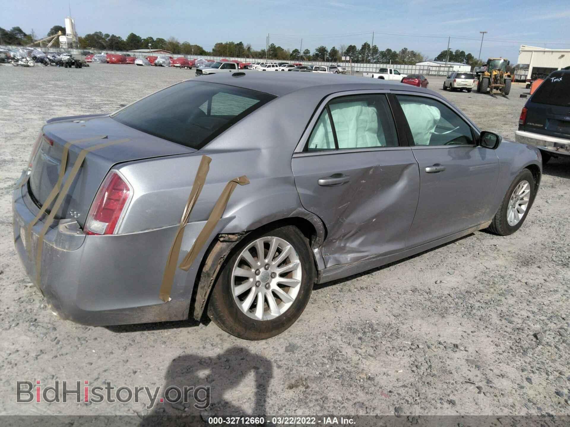 2014 CHRYSLER 300 - VIN: 2C3CCAAG2EH190123 - Фото 4