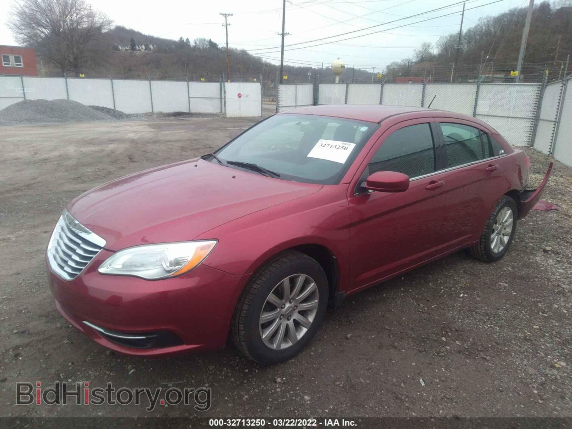 2013 CHRYSLER 200 - VIN: 1C3CCBBB0DN679389 - Фото 2