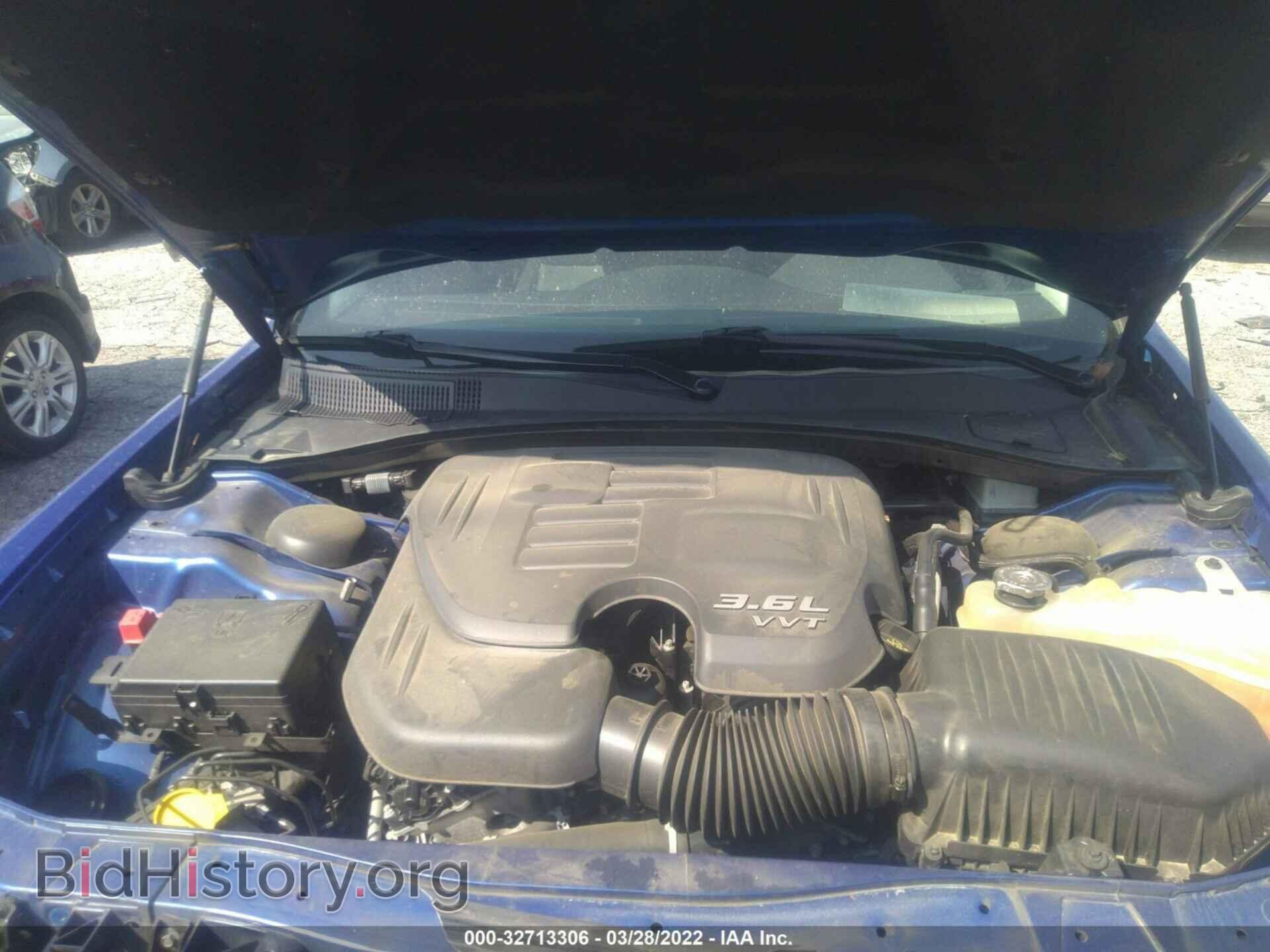 2019 CHRYSLER 300 - VIN: 2C3CCAAG2KH589982 - Фото 10