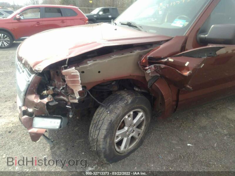 2010 Ford EXPLORER (VIN 1FMEU7DE8AUA70697) — photo 6 of 11