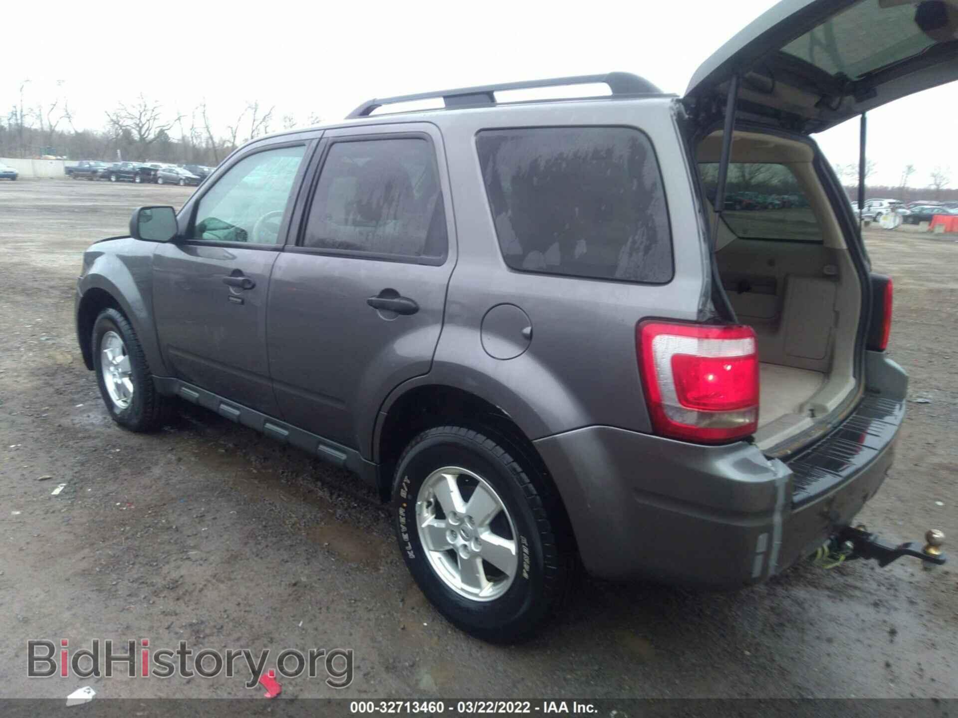 2011 FORD ESCAPE - VIN: 1FMCU9DGXBKA18568 - Фото 3