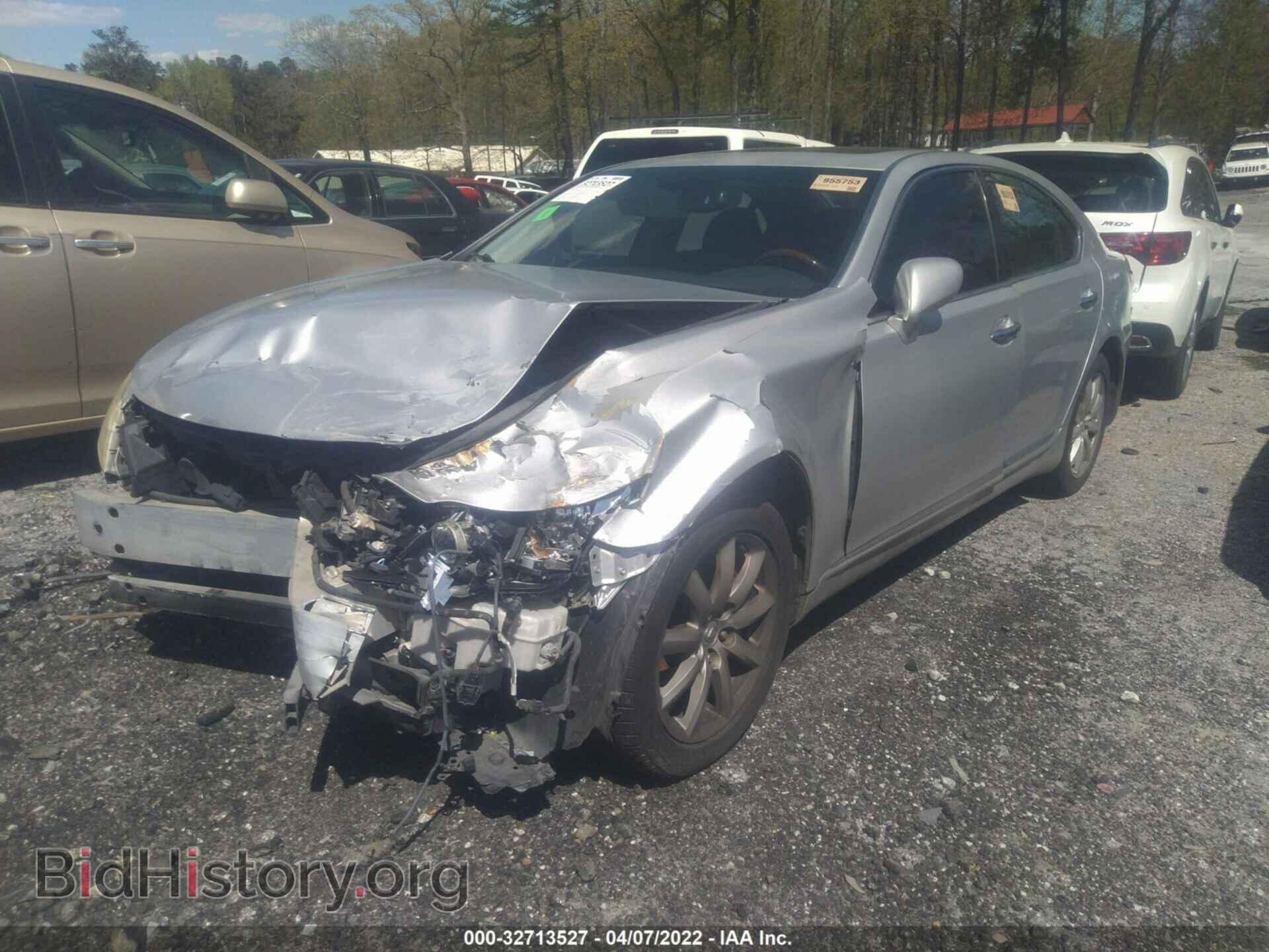 2007 LEXUS LS 460 - VIN: JTHBL46F975037773 - Photo 2
