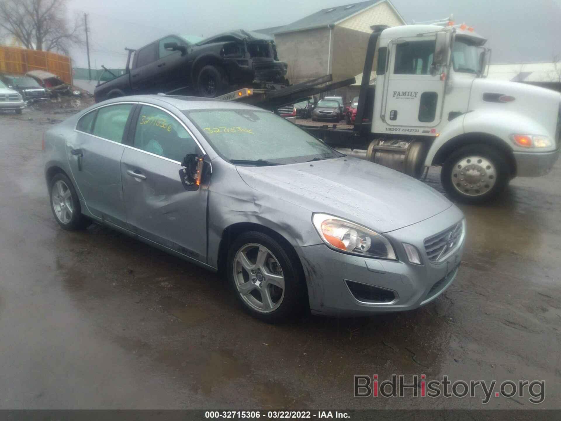 Photo YV1612FH3D1226883 - VOLVO S60 2013