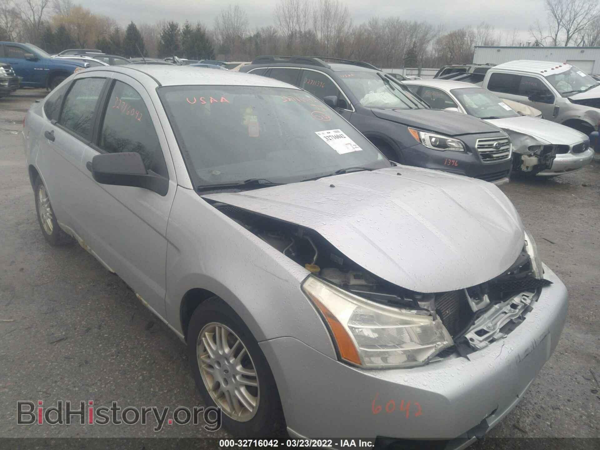 Photo 1FAHP3FN9BW201890 - FORD FOCUS 2011