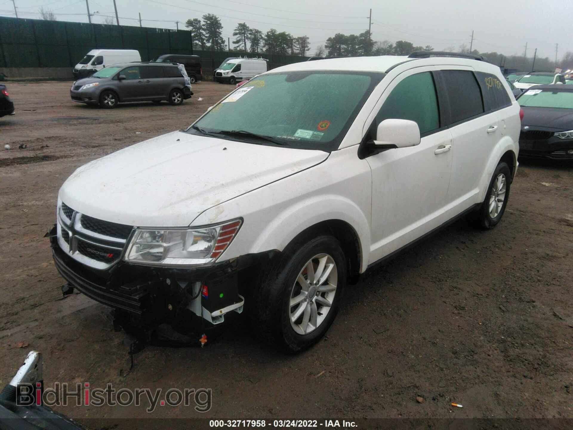 2017 DODGE JOURNEY - VIN: 3C4PDCBB3HT524180 - Photo 2