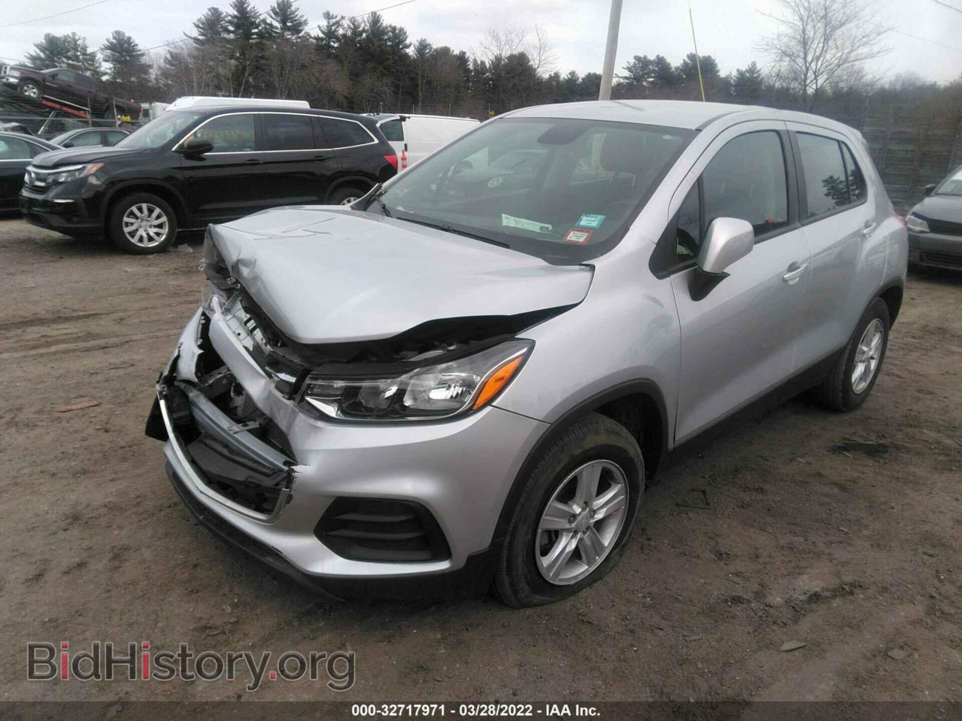 2019 CHEVROLET TRAX - VIN: 3GNCJNSB3KL403697 - Photo 2