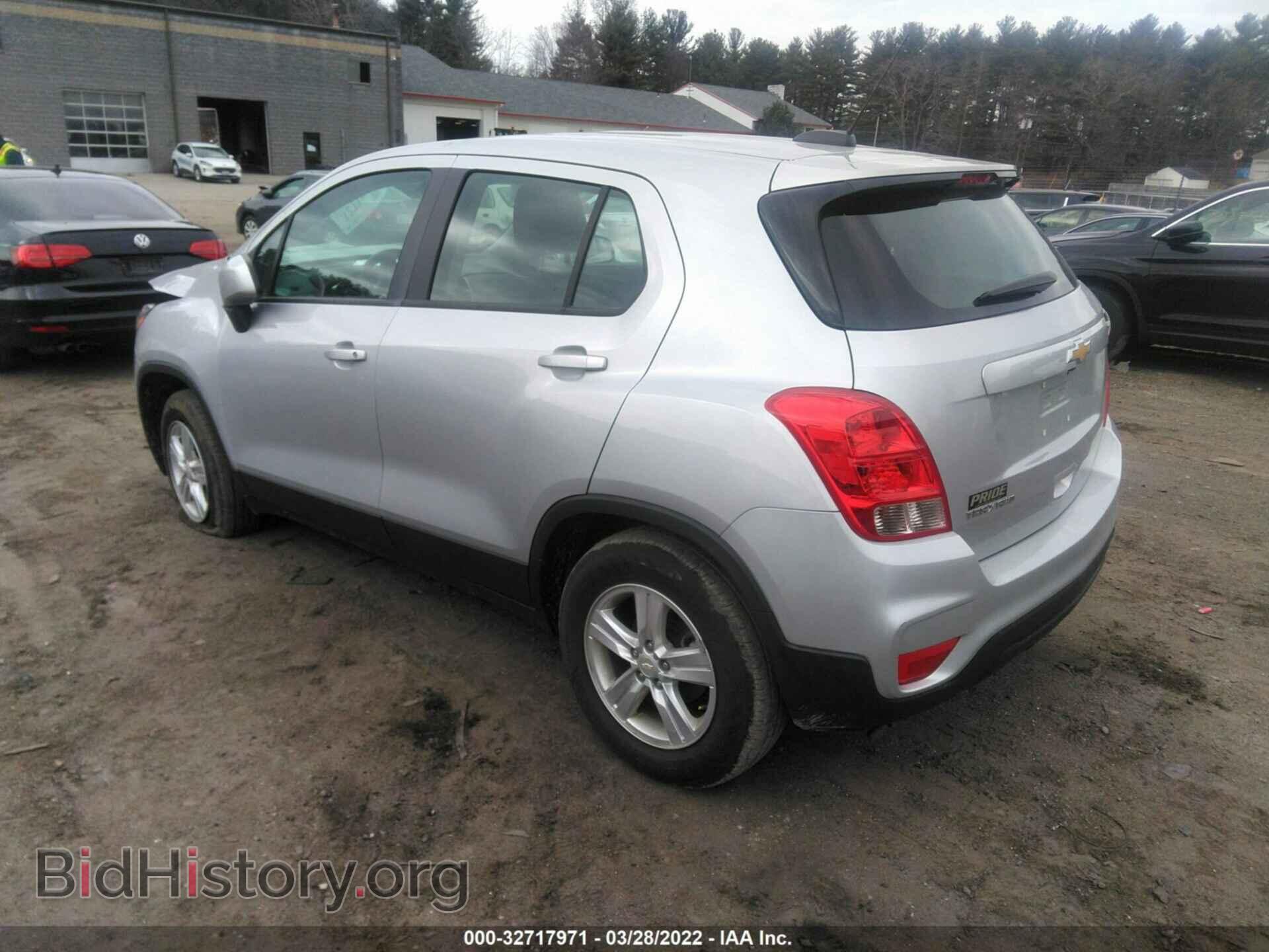 2019 CHEVROLET TRAX - VIN: 3GNCJNSB3KL403697 - Photo 3