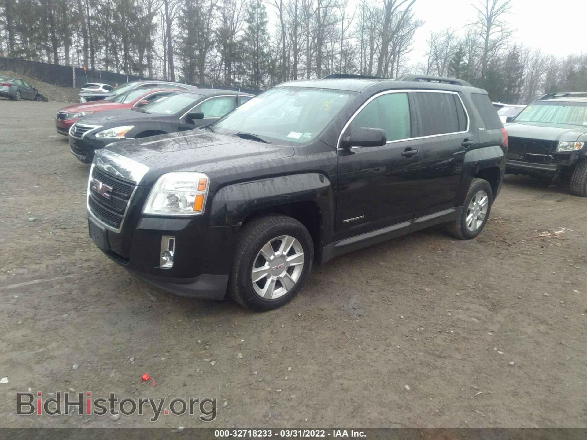 2011 GMC TERRAIN - VIN: 2CTALSEC6B6437980 - Photo 2