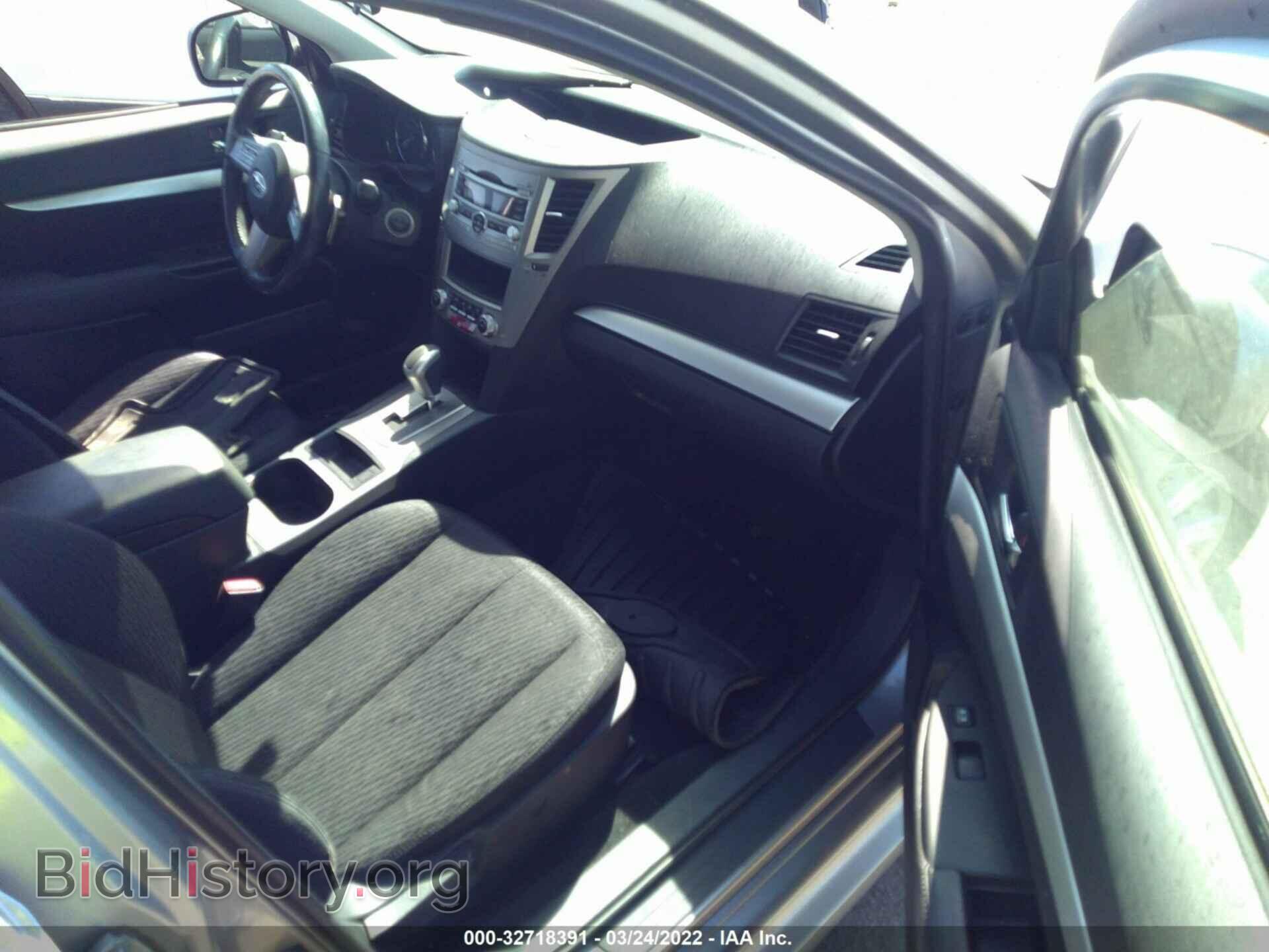 2011 SUBARU LEGACY - VIN: 4S3BMBA68B3238949 - Фото 5
