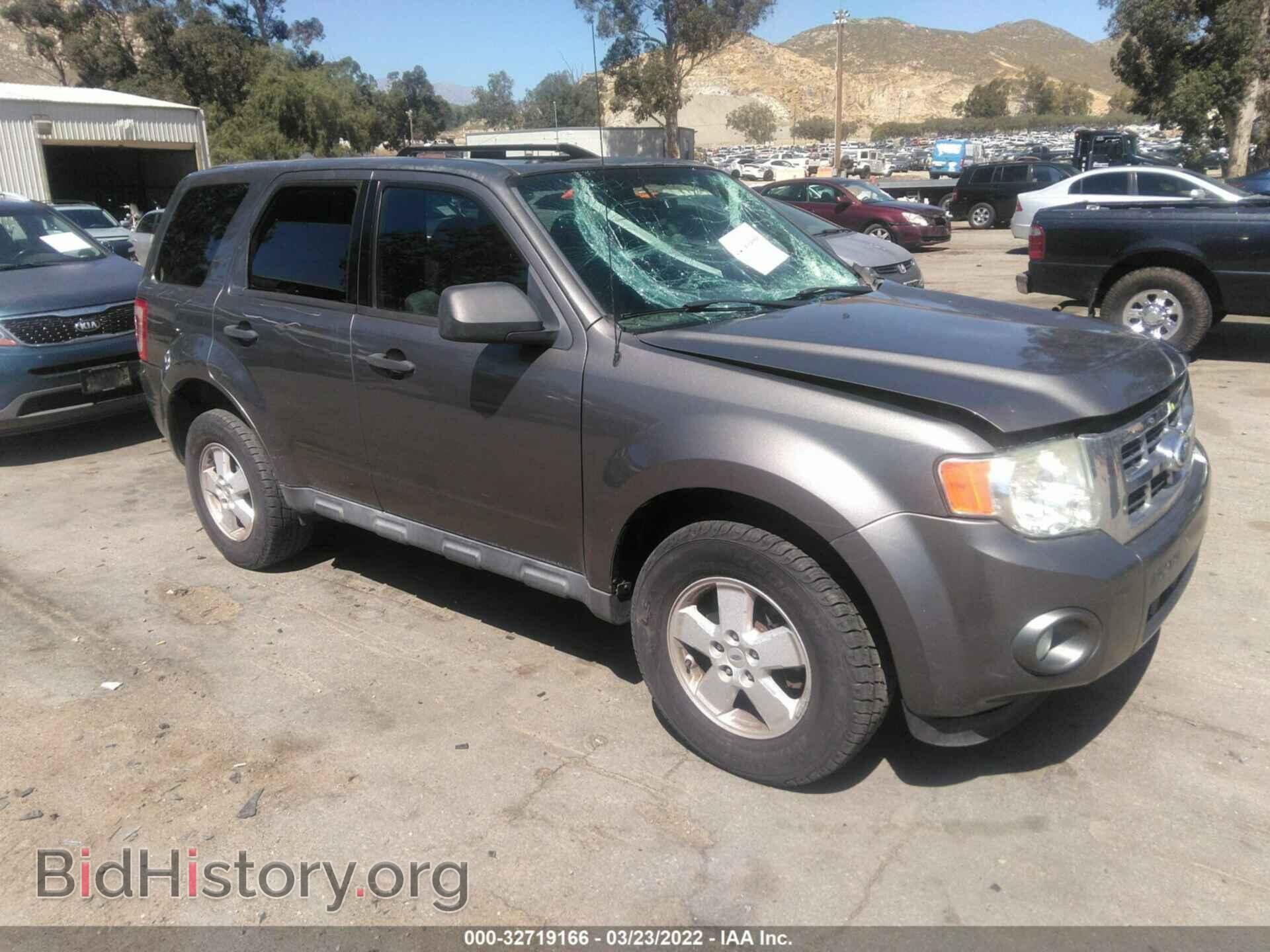 Photo 1FMCU0D78AKB51775 - FORD ESCAPE 2010