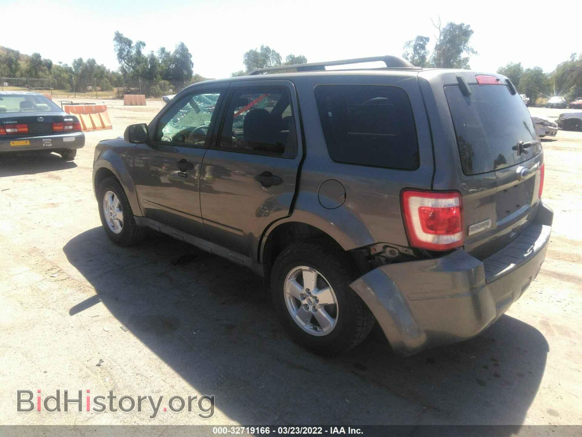 2010 FORD ESCAPE - VIN: 1FMCU0D78AKB51775 - Фото 3