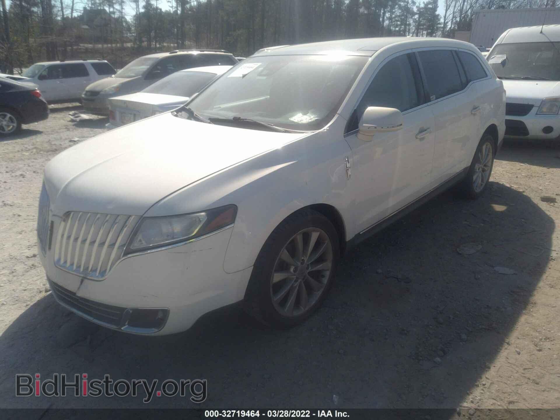 2012 LINCOLN MKT - VIN: 2LMHJ5AT2CBL53431 - Фото 2