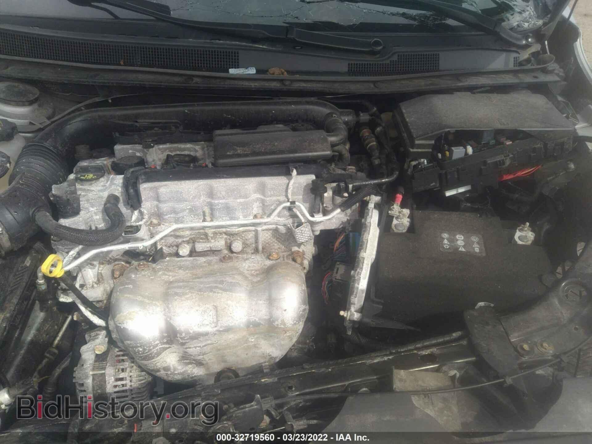 2015 CHRYSLER 200 - VIN: 1C3CCCAB3FN668137 - Фото 10