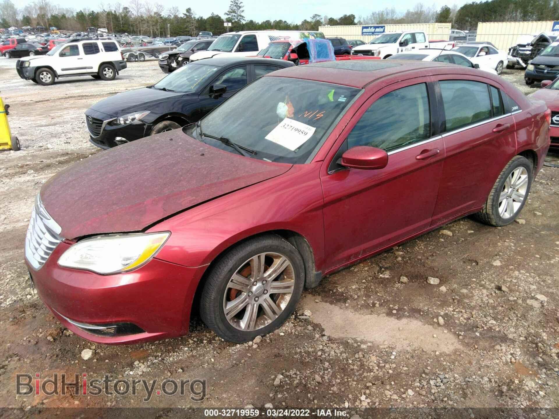 2012 CHRYSLER 200 - VIN: 1C3CCBBB7CN164355 - Фото 2