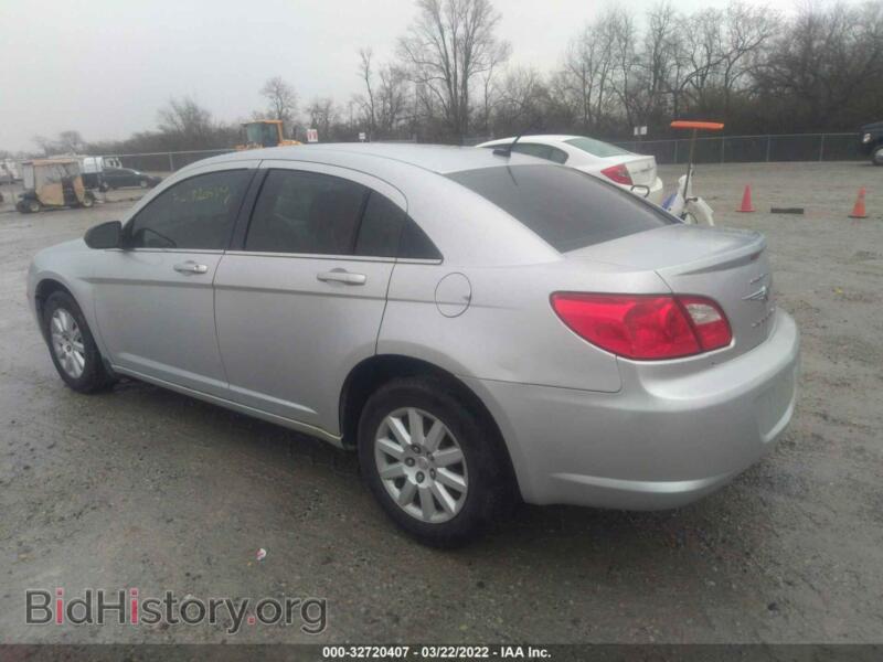 2010 Chrysler SEBRING (VIN 1C3CC4FB3AN105581) — фото 3 из 11