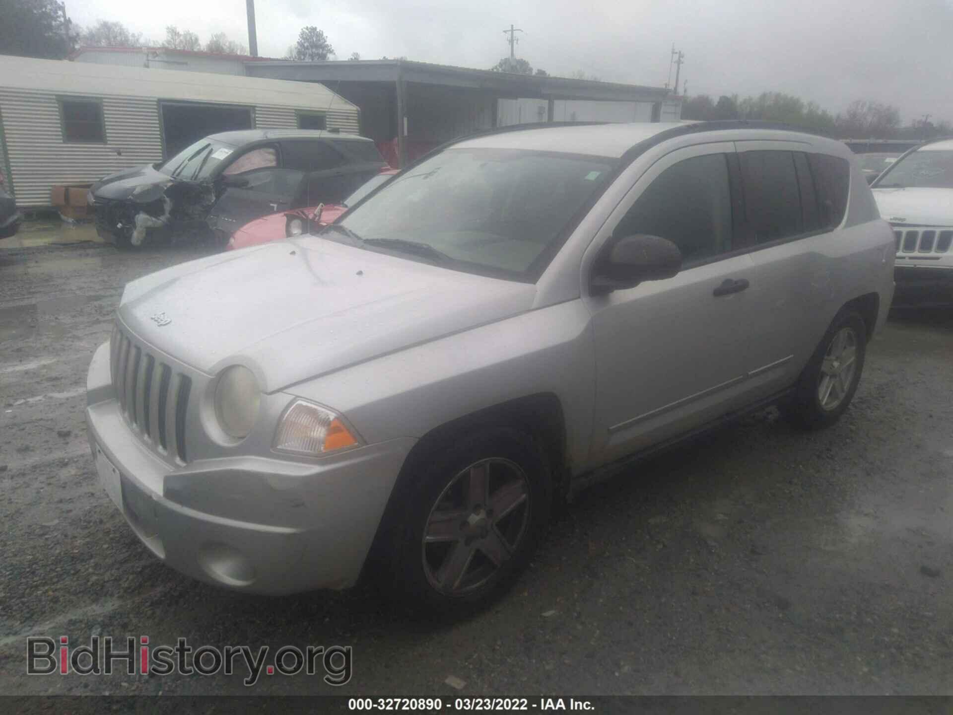 2008 JEEP COMPASS - VIN: 1J8FT47W98D669786 - Фото 2