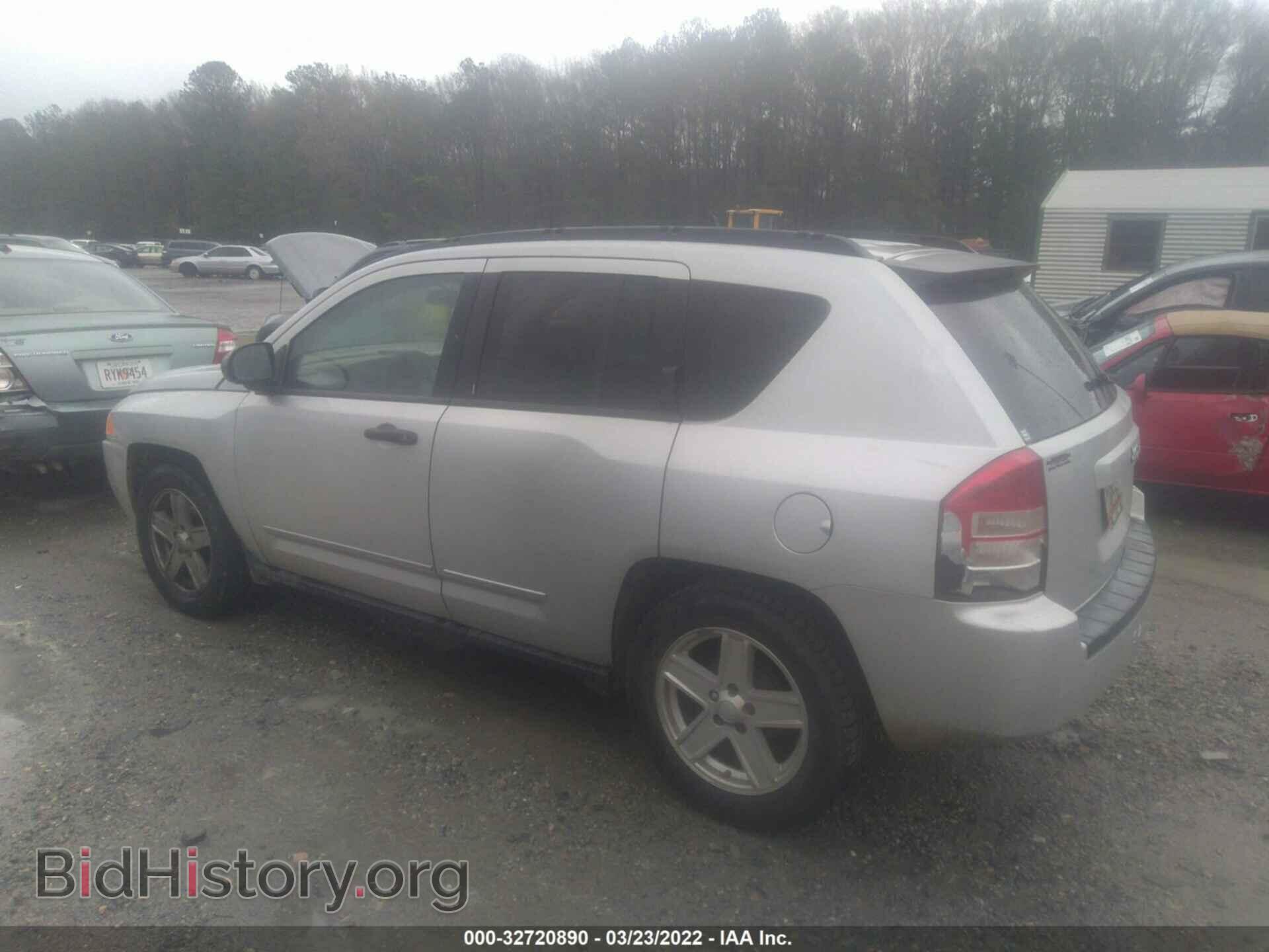 2008 JEEP COMPASS - VIN: 1J8FT47W98D669786 - Фото 3