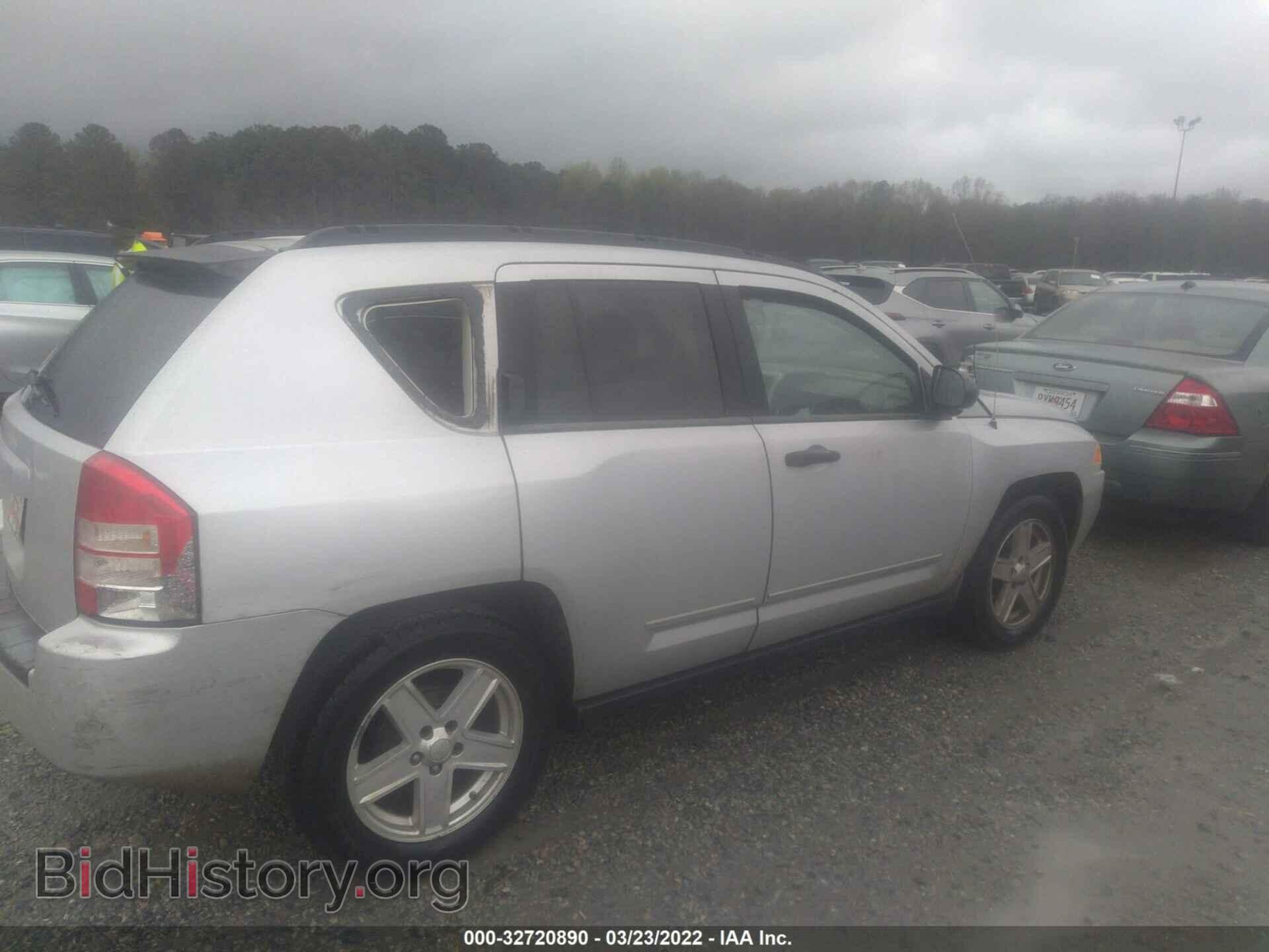 2008 JEEP COMPASS - VIN: 1J8FT47W98D669786 - Фото 4