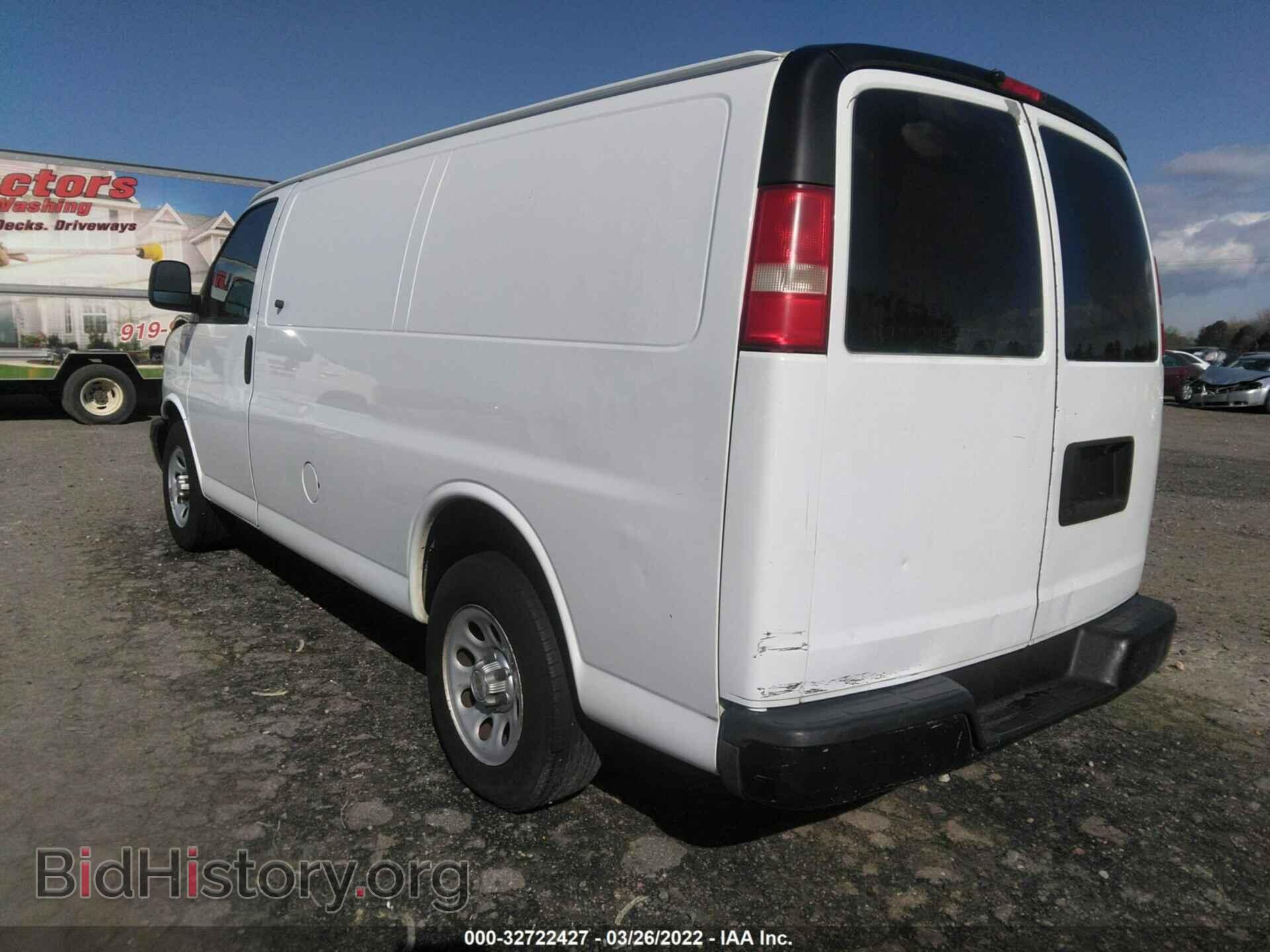 2011 CHEVROLET EXPRESS CARGO VAN - VIN: 1GCSGAFX4B1178361 - Фото 3