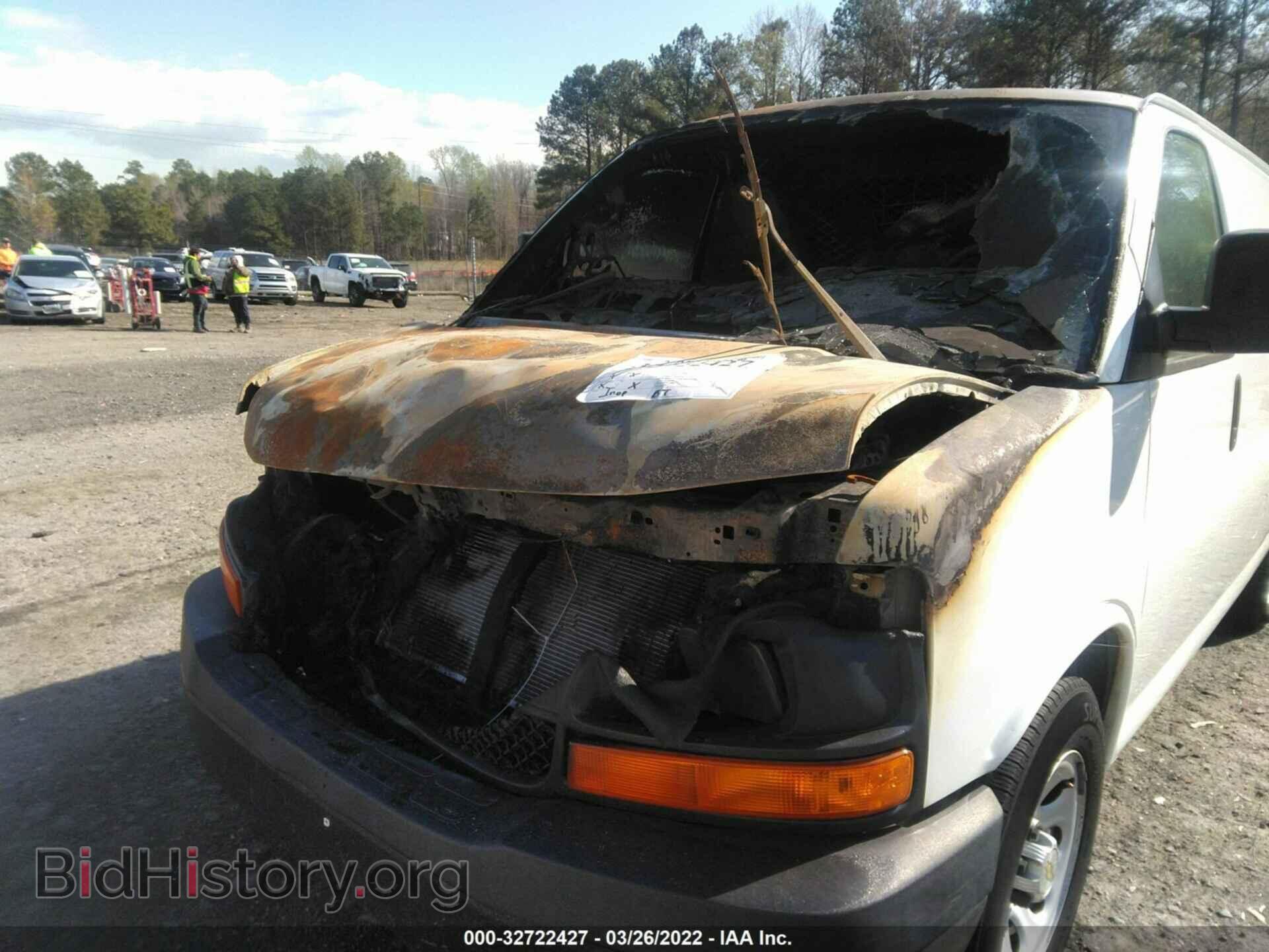 2011 CHEVROLET EXPRESS CARGO VAN - VIN: 1GCSGAFX4B1178361 - Фото 6