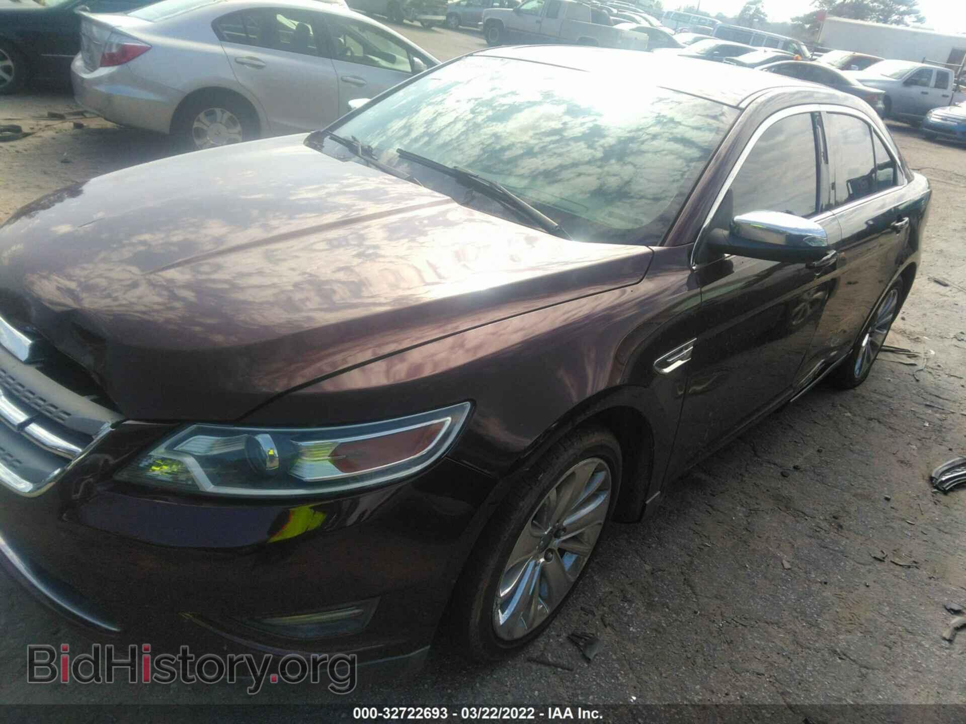 2011 FORD TAURUS - VIN: 1FAHP2FW5BG159666 - Фото 2