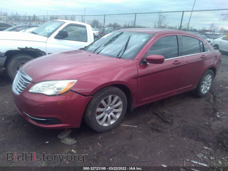 2013 Chrysler 200 (VIN 1C3CCBBB0DN652872) — фото 2 из 11