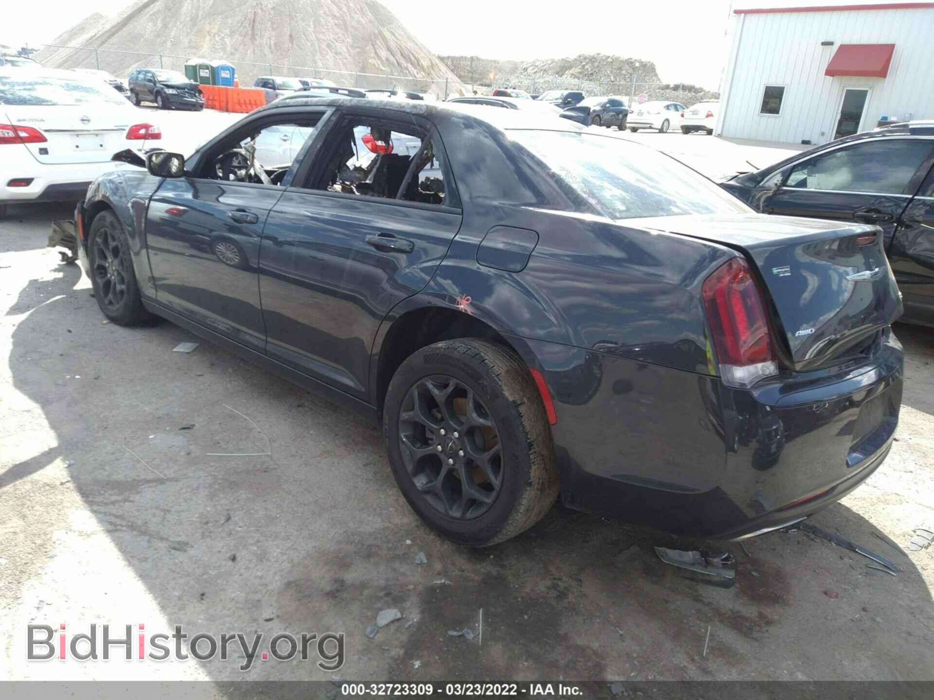 2019 CHRYSLER 300 - VIN: 2C3CCAGGXKH698455 - Фото 3