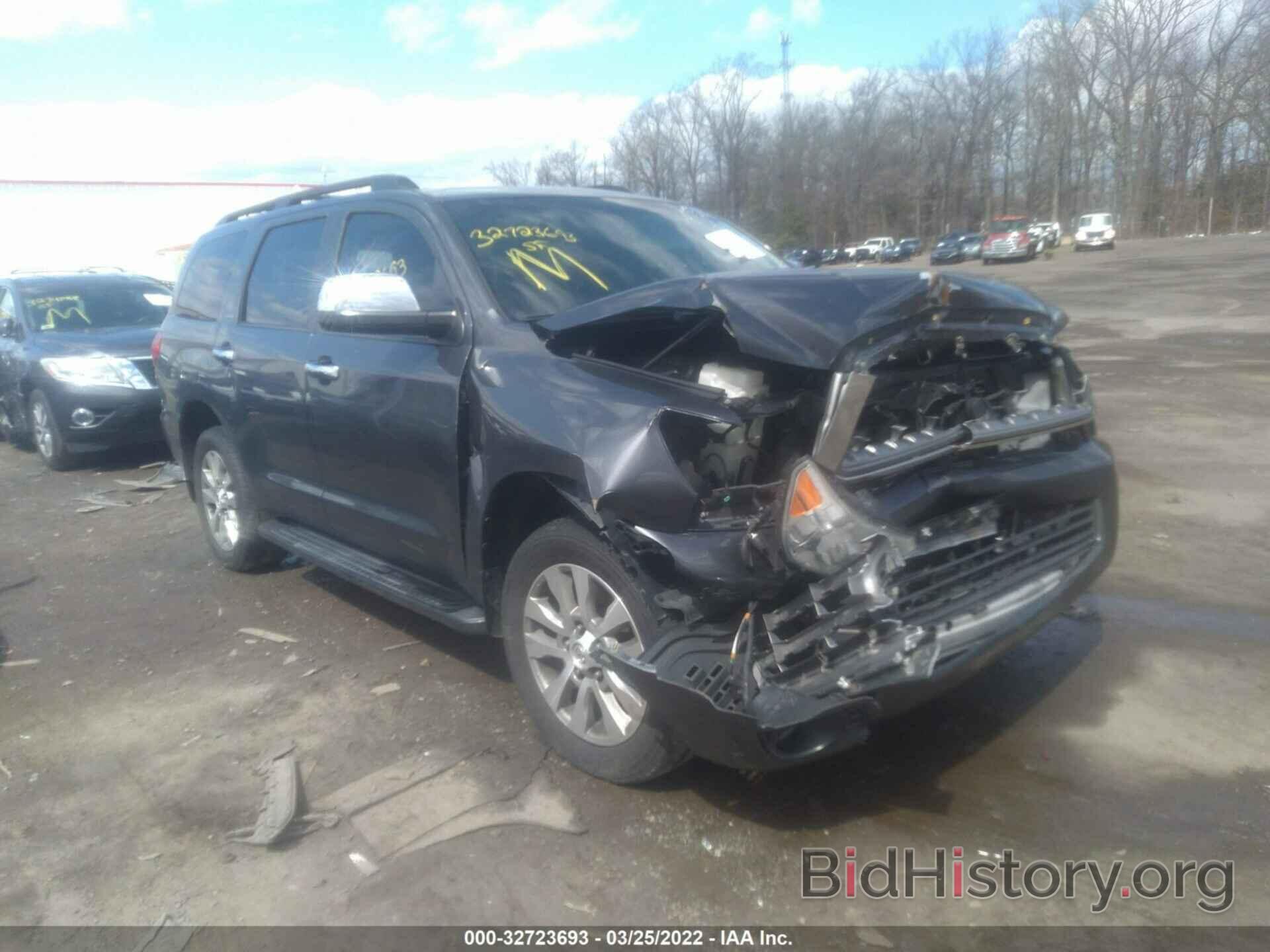 Photo 5TDJY5G15DS078687 - TOYOTA SEQUOIA 2013