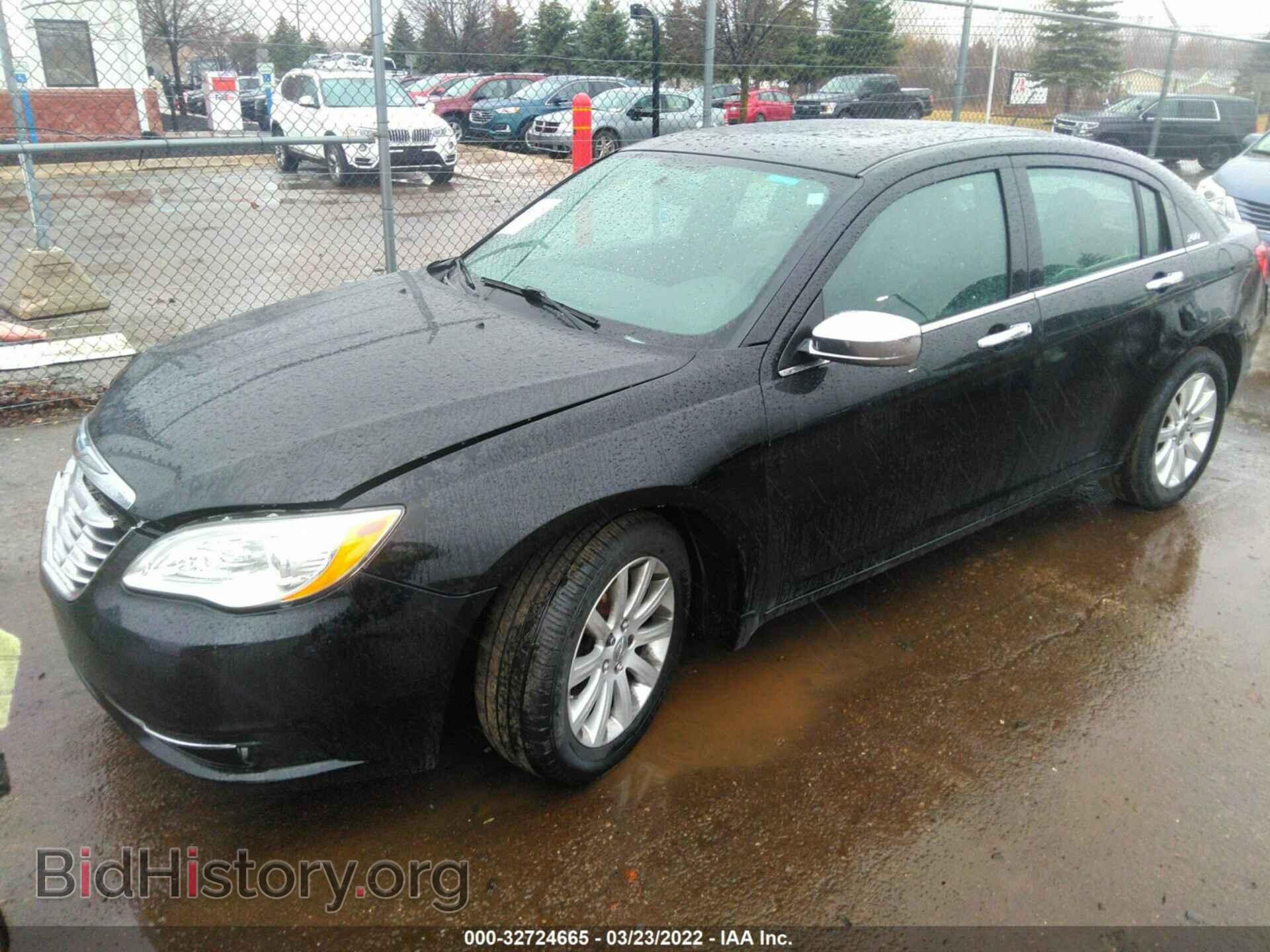 2014 CHRYSLER 200 - VIN: 1C3CCBCGXEN151886 - Фото 2