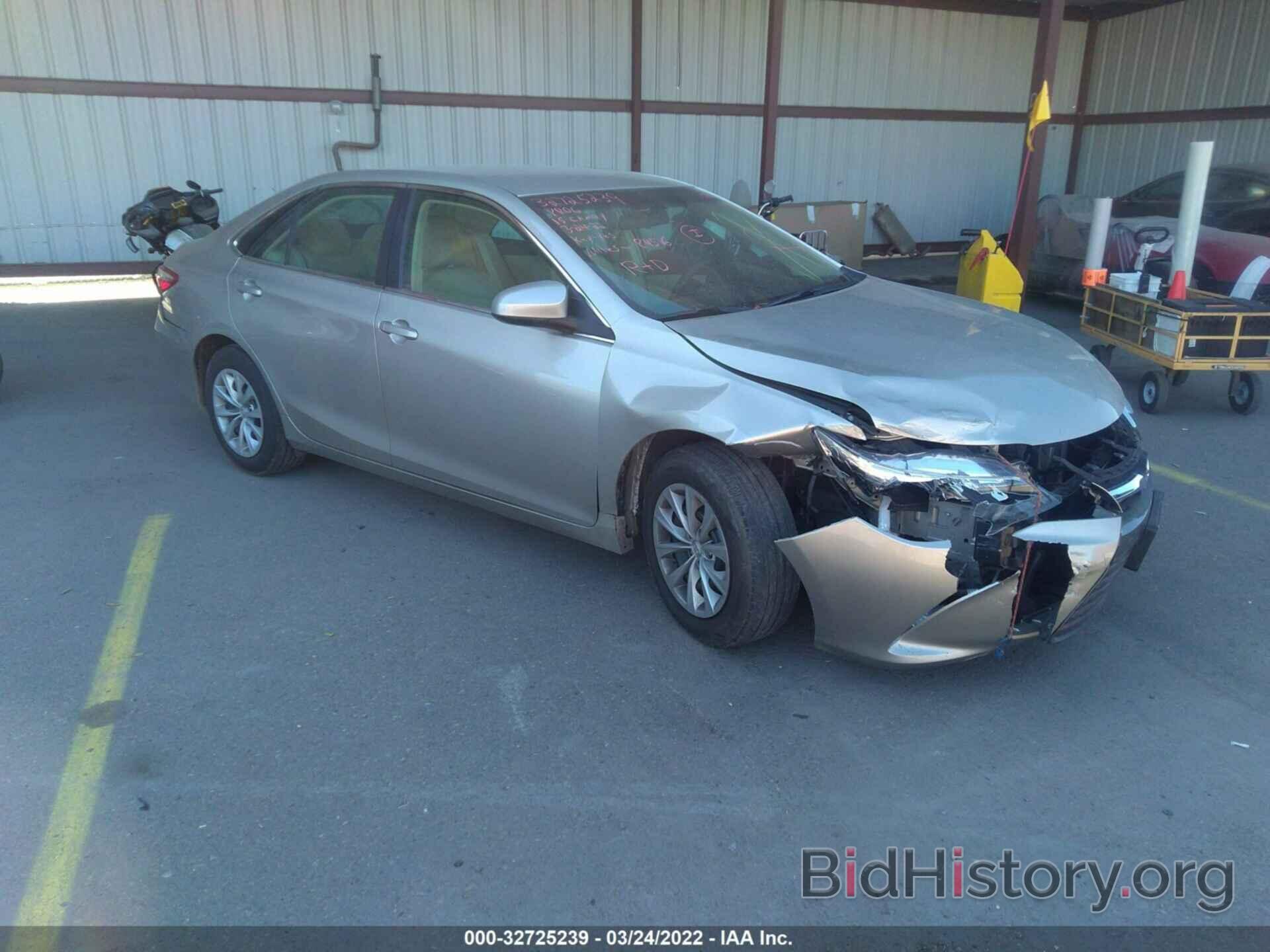 Photo 4T4BF1FK3FR451173 - TOYOTA CAMRY 2015