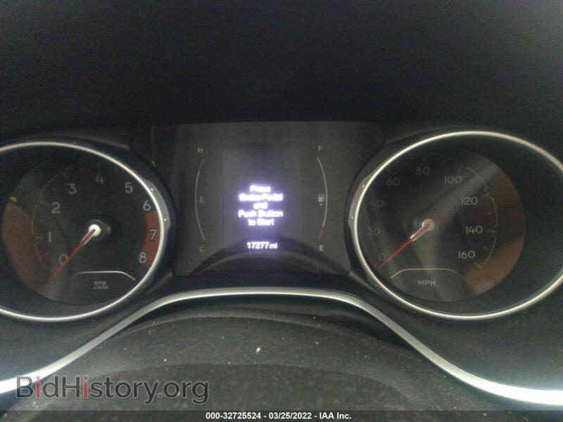 2020 Jeep COMPASS (VIN 3C4NJCBB5LT198746) — photo 7 of 11