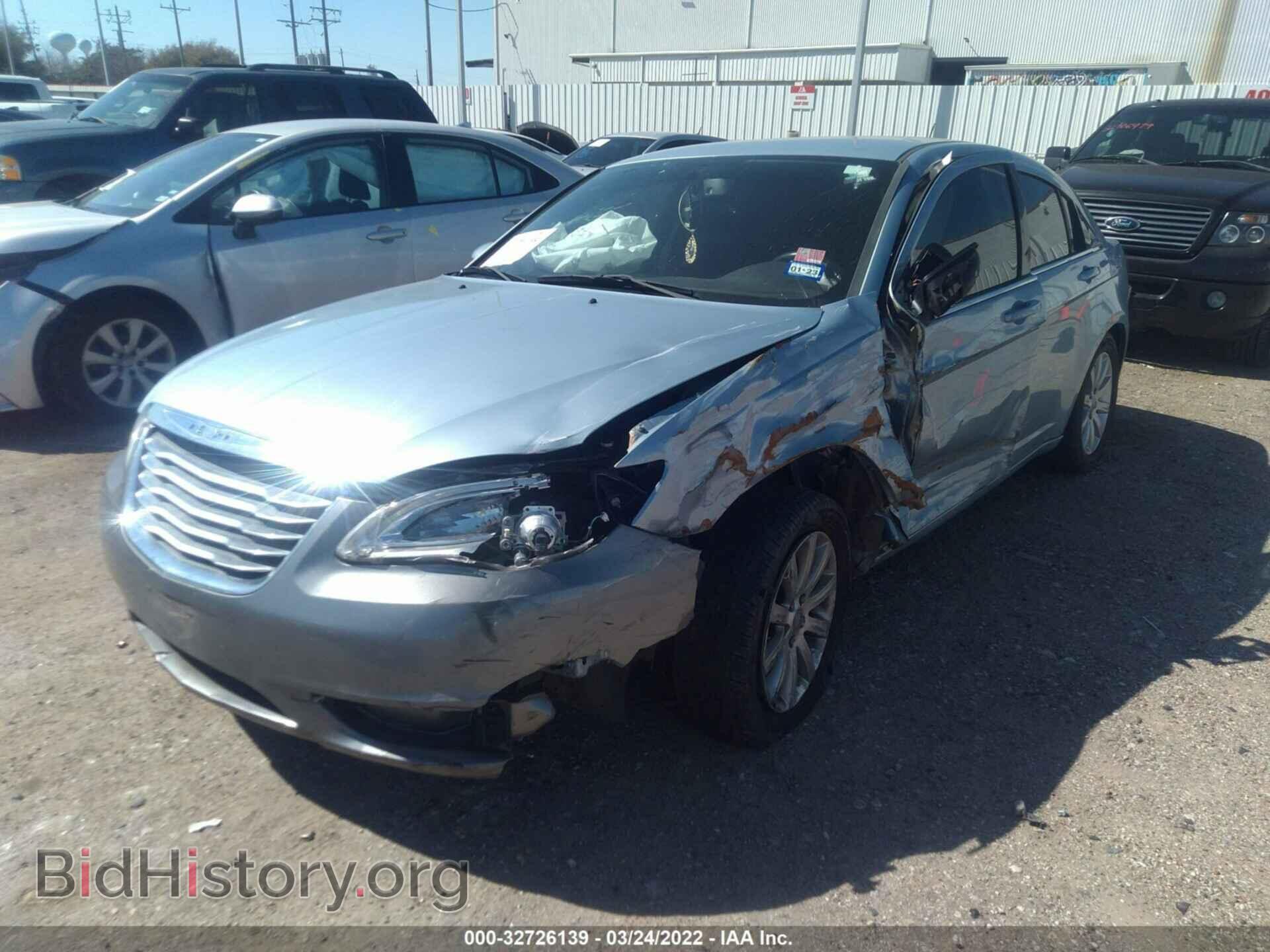 2013 CHRYSLER 200 - VIN: 1C3CCBBB7DN539047 - Фото 2
