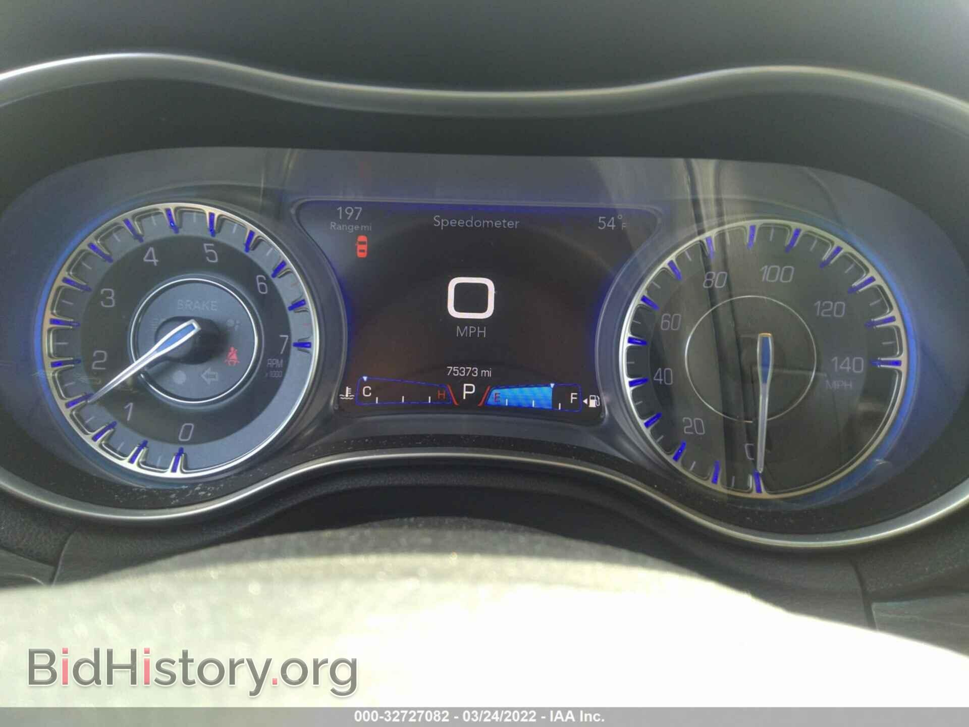 2017 CHRYSLER 300 - VIN: 2C3CCAAG0HH668043 - Фото 7
