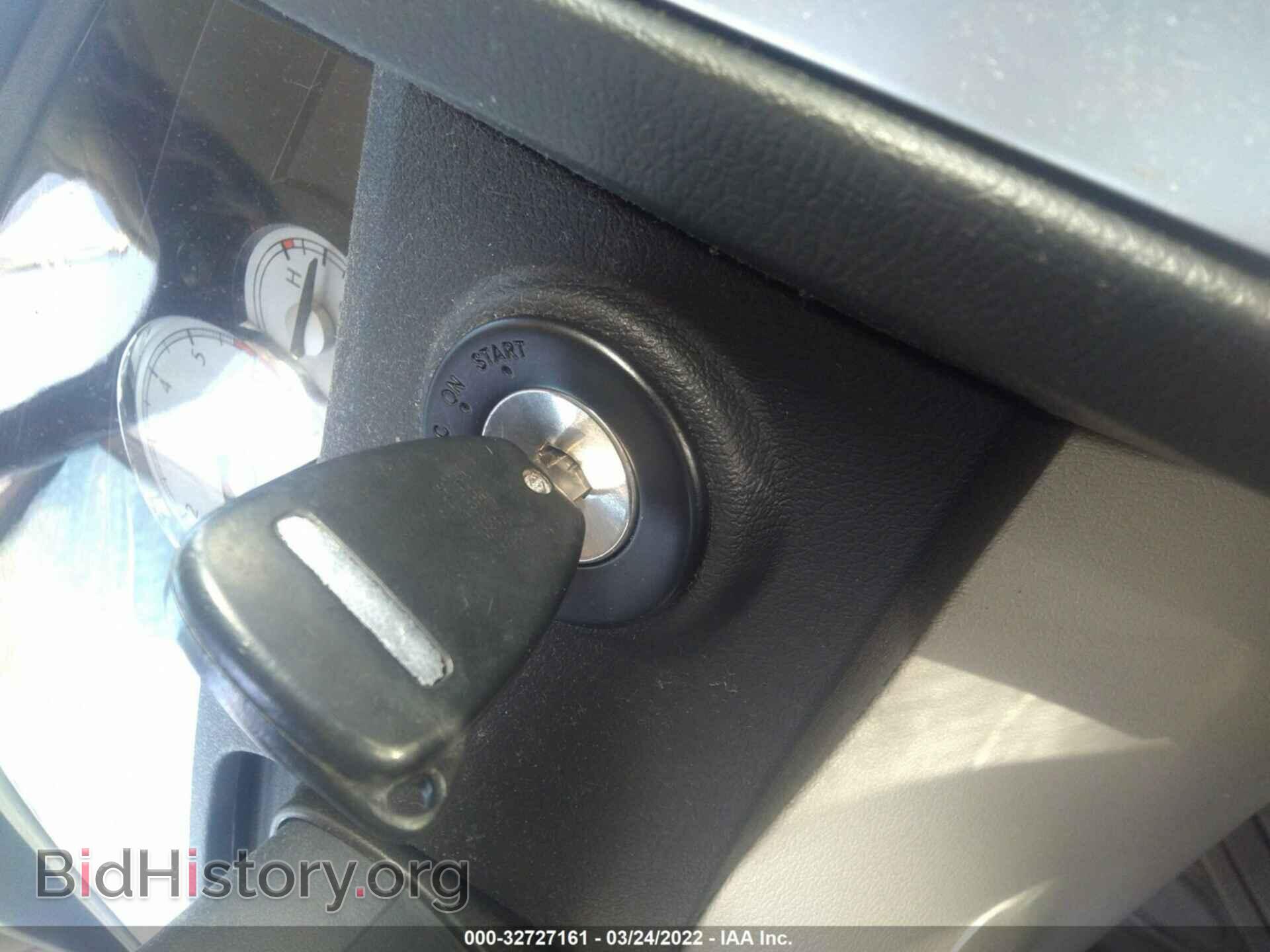 2007 CHRYSLER 300 - VIN: 2C3KA63H57H743354 - Фото 11