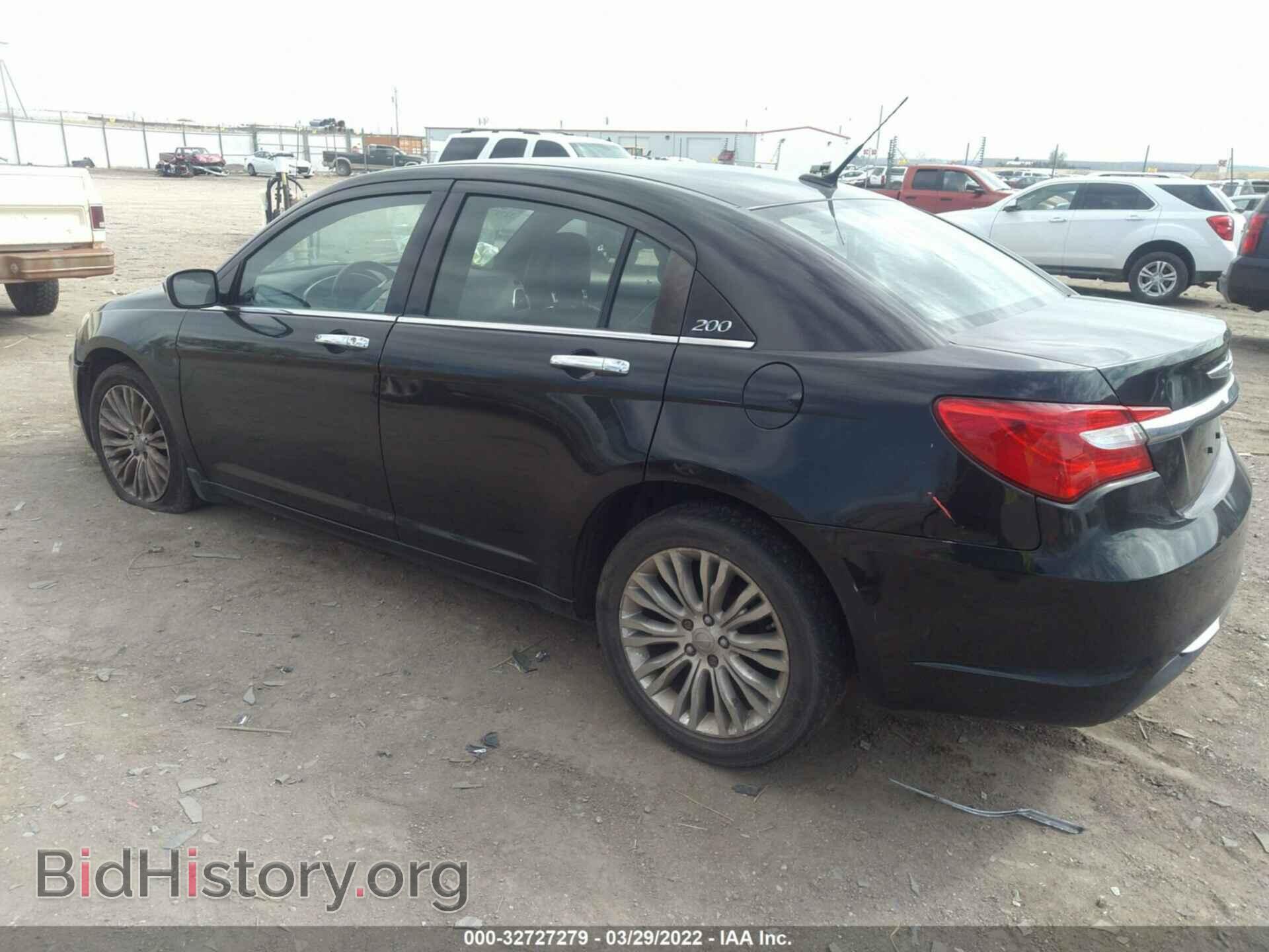 2011 CHRYSLER 200 - VIN: 1C3BC2FG9BN517663 - Фото 3
