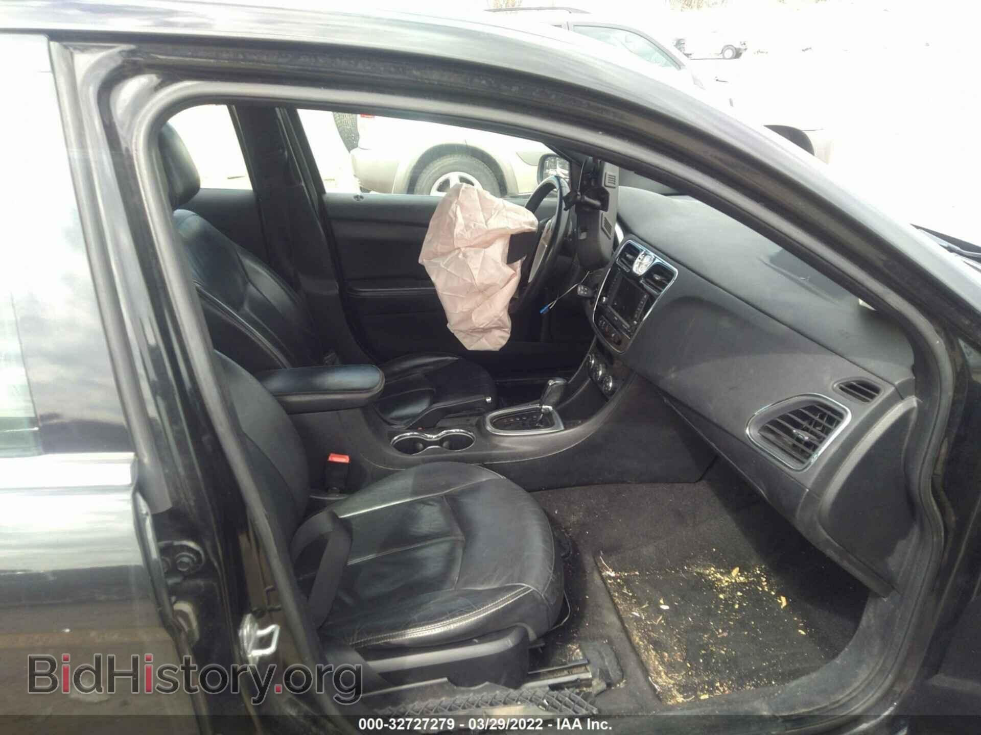 2011 CHRYSLER 200 - VIN: 1C3BC2FG9BN517663 - Фото 5