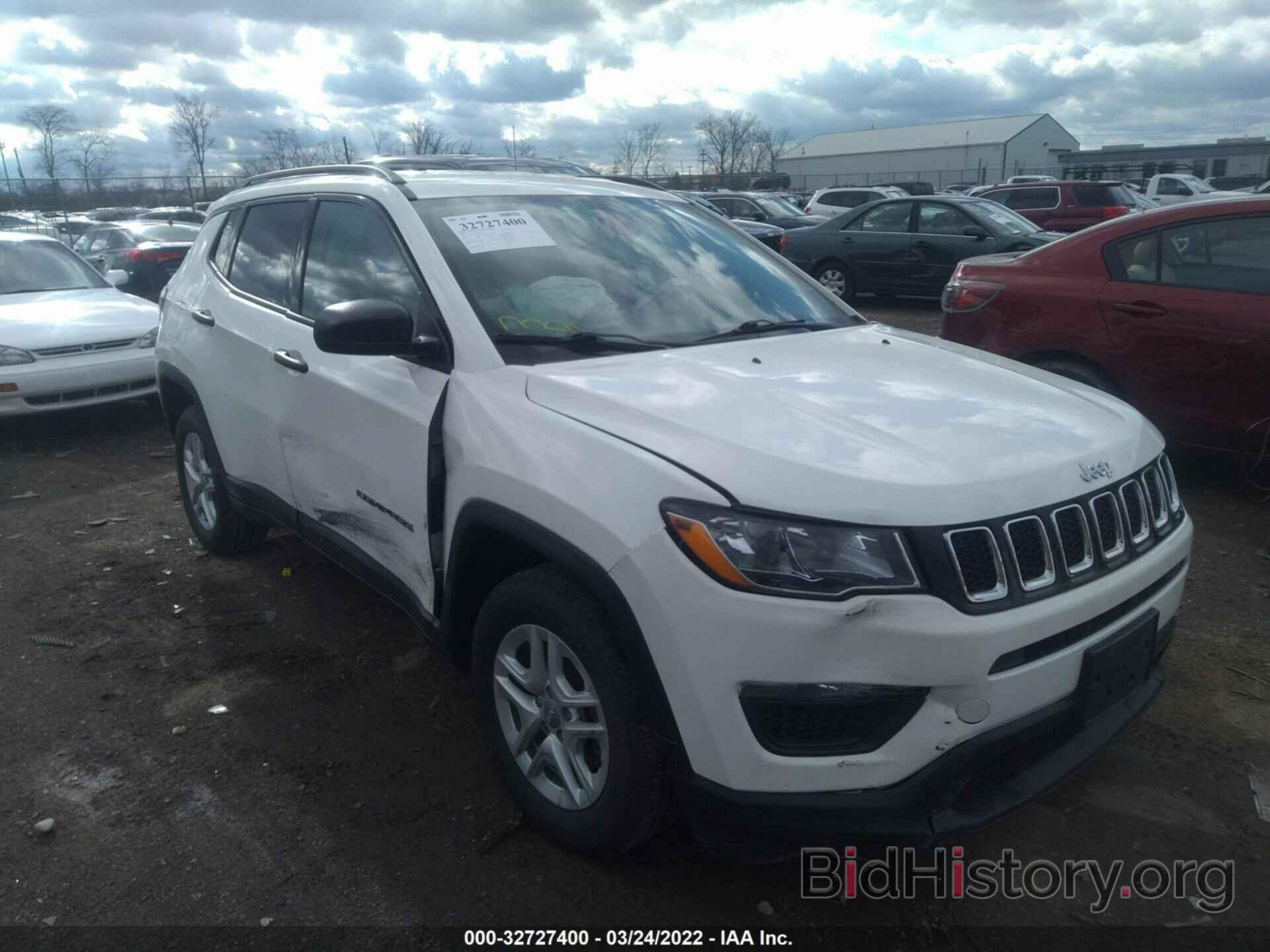 Photo 3C4NJCABXJT204636 - JEEP COMPASS 2018