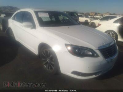 2013 Chrysler 200 Touring, белый — VIN 1C3CCBBB8DN584630, IAAI